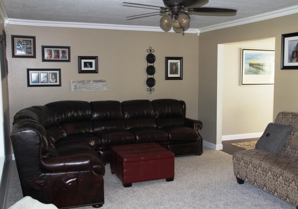 COUNTRY CLUB ESTATES 1ST ADDN - Residential