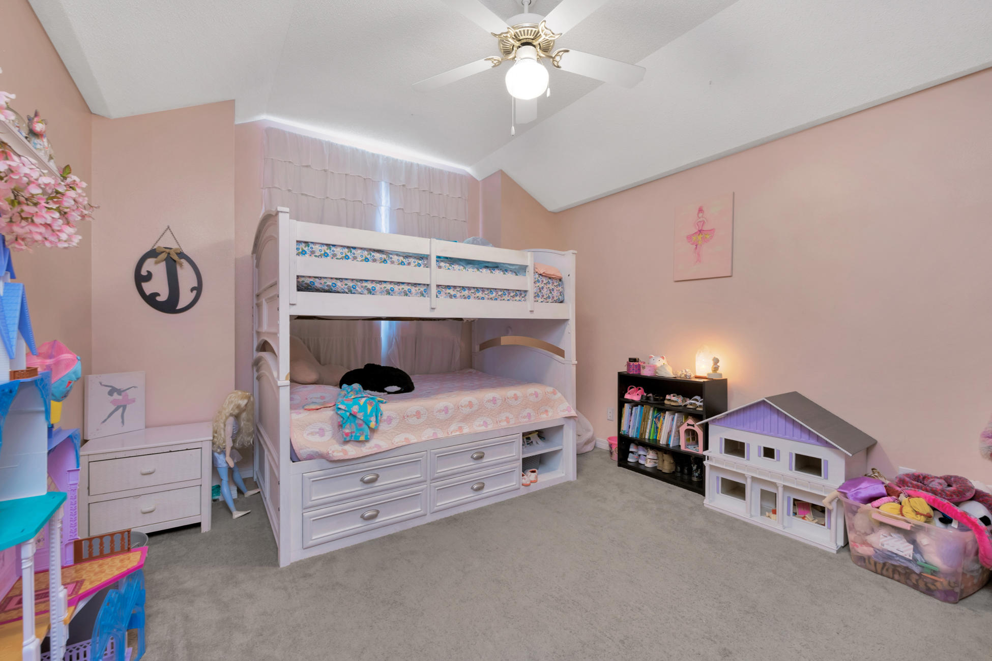 WATERFORD ESTATES S/D - Residential