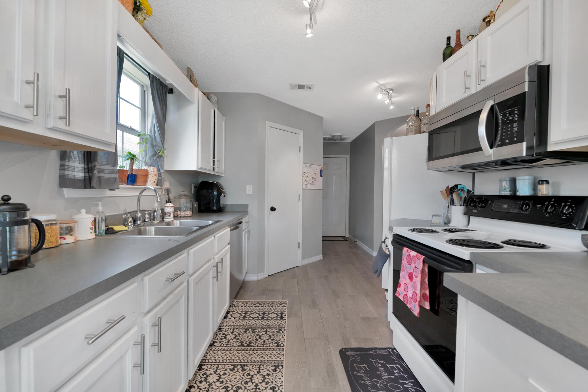 WATERFORD ESTATES S/D - Residential