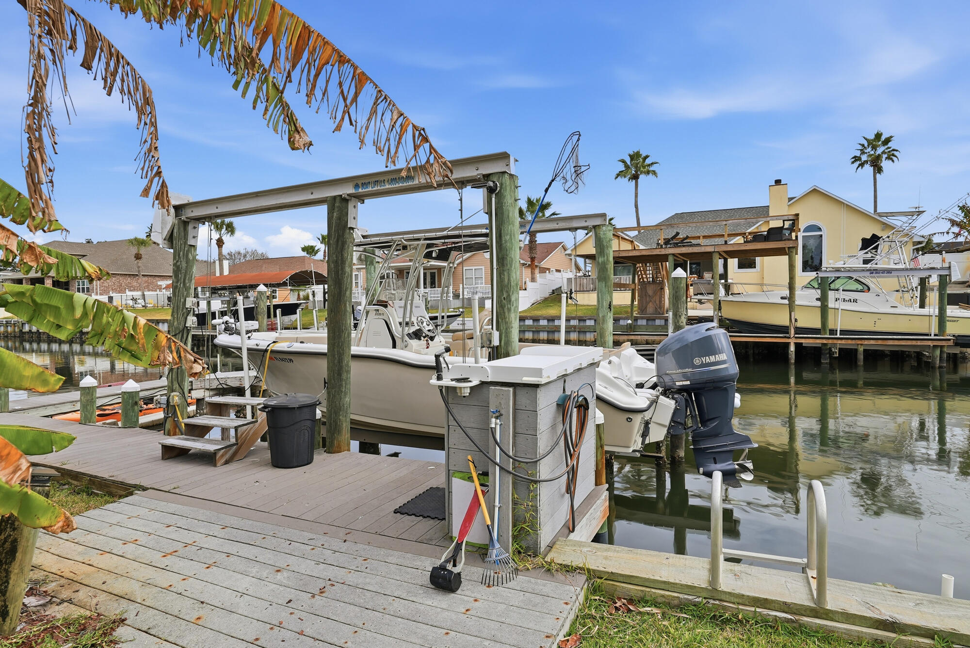 SANTA ROSA SHORES - Residential