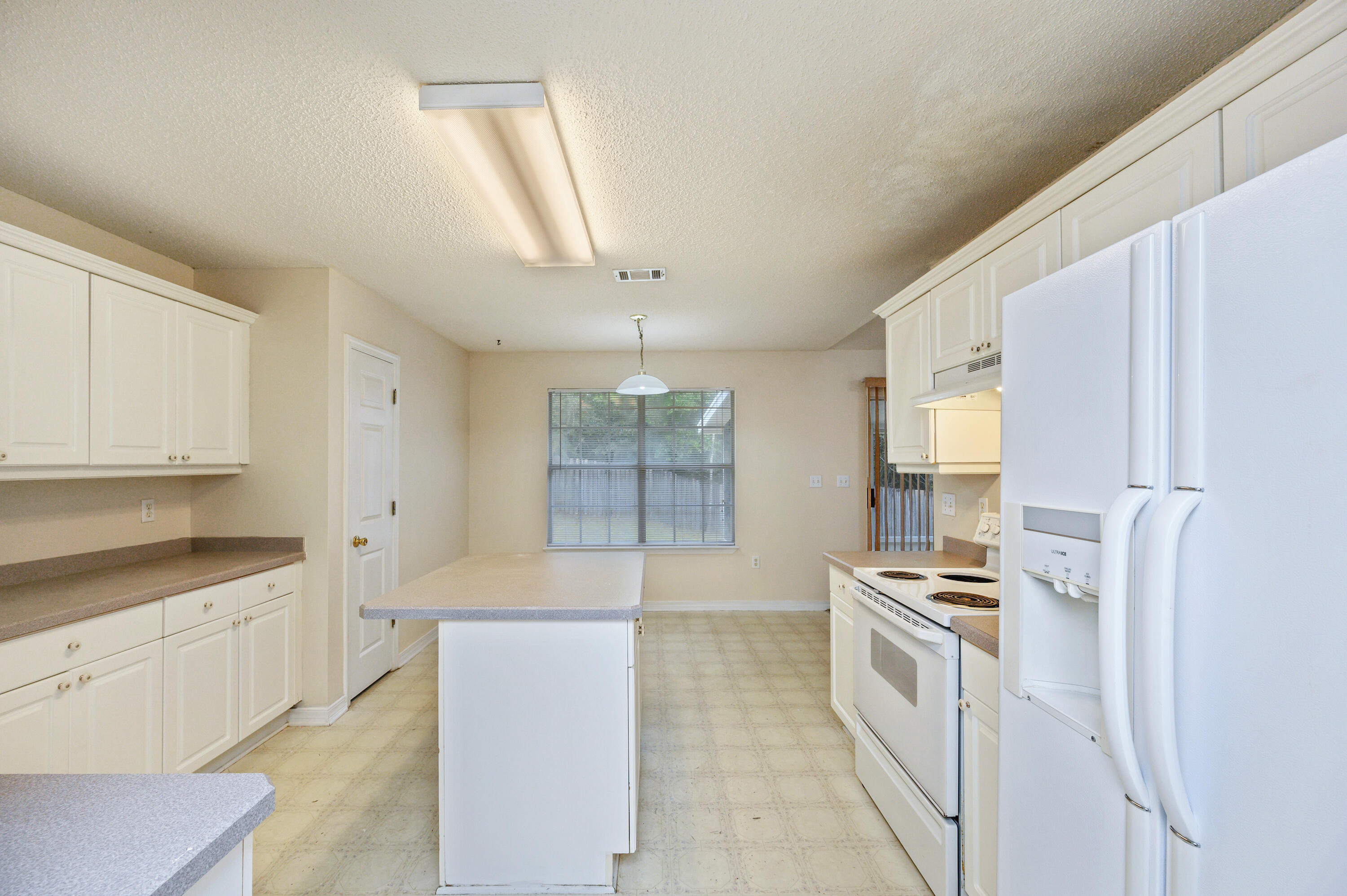 COUNTRYVIEW EST 4TH PH V - Residential