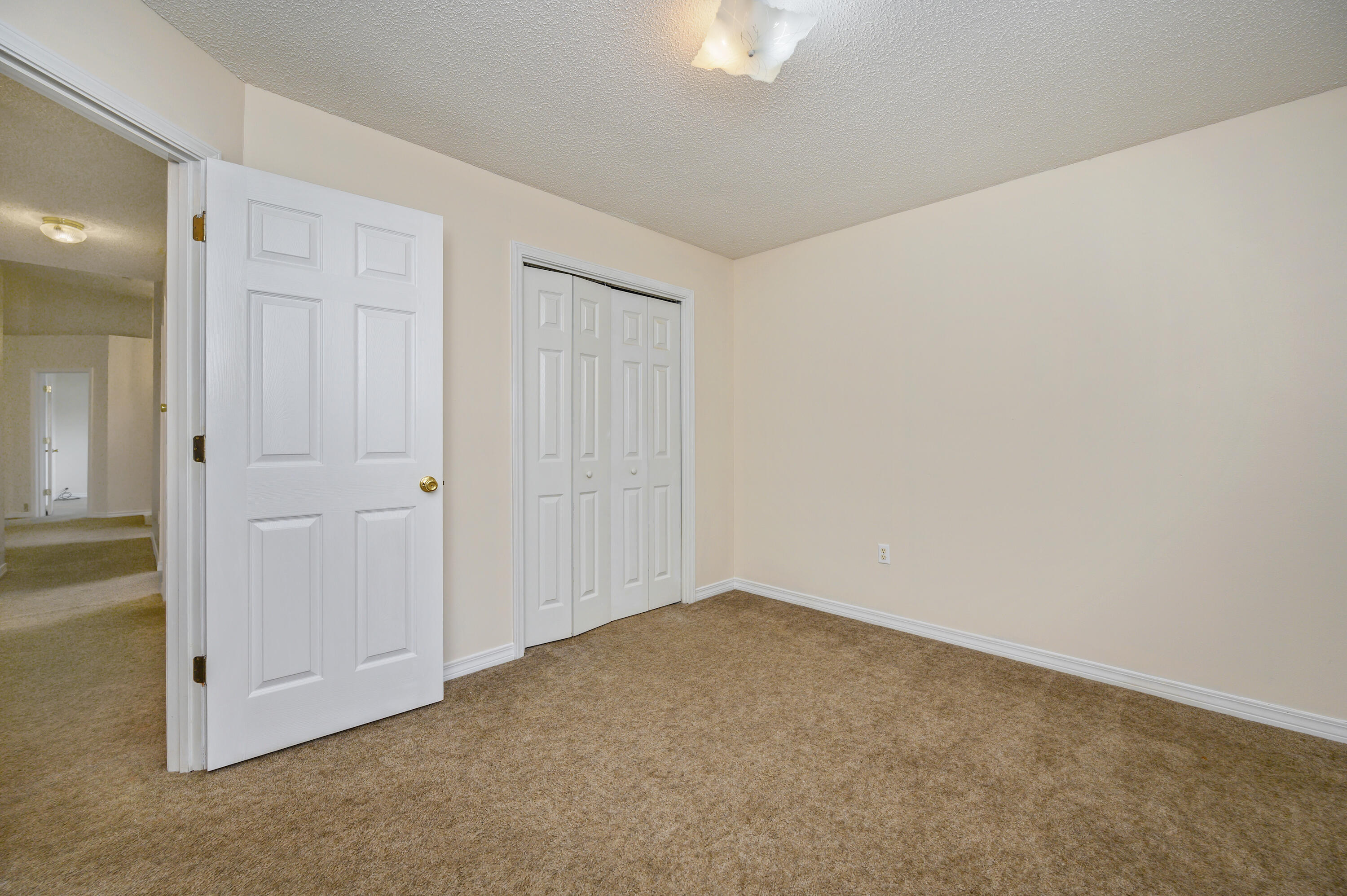 COUNTRYVIEW EST 4TH PH V - Residential