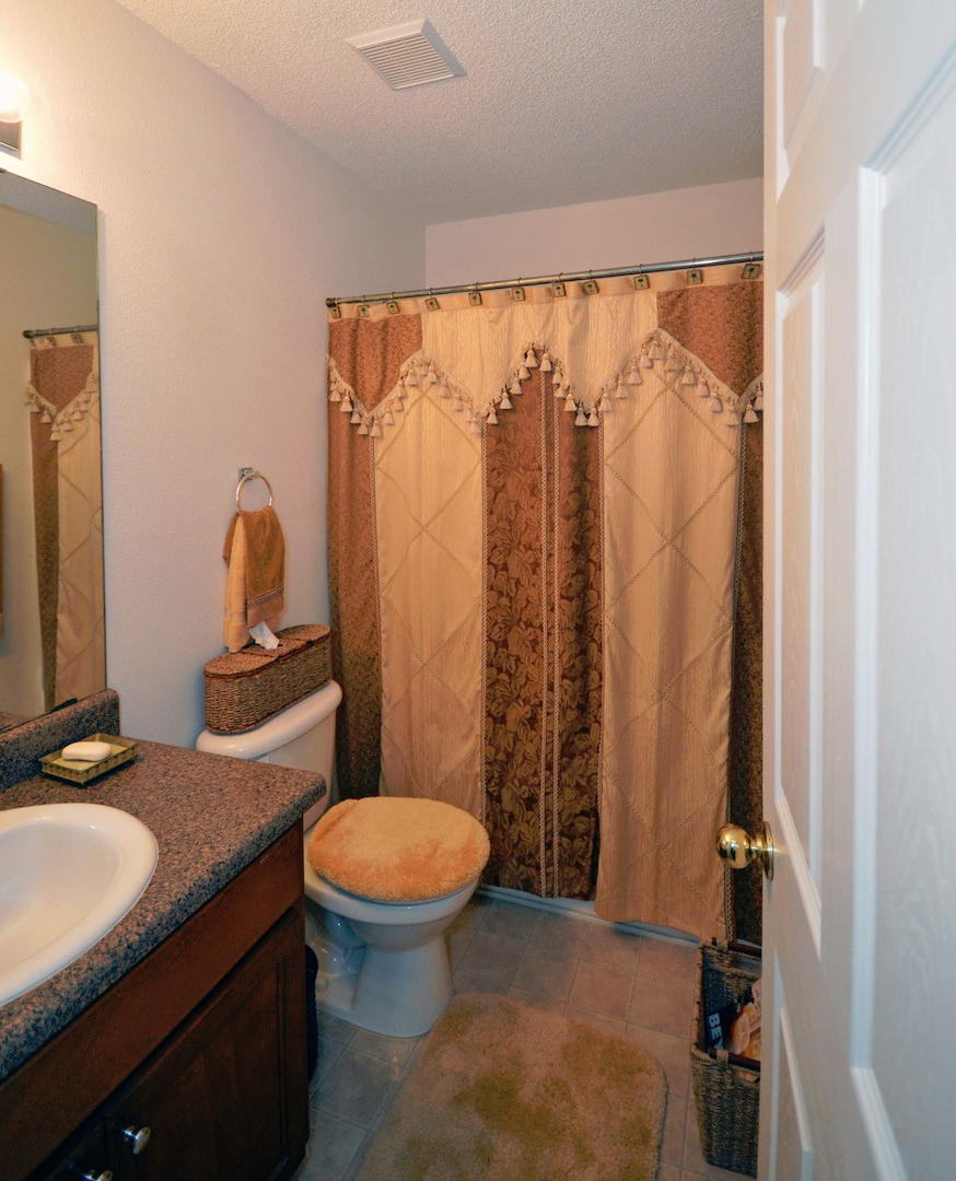 CREETWOODS PLACE - Residential