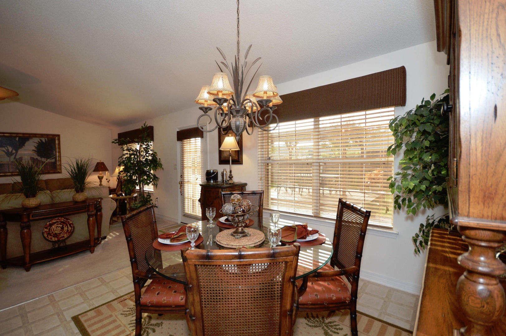 CREETWOODS PLACE - Residential