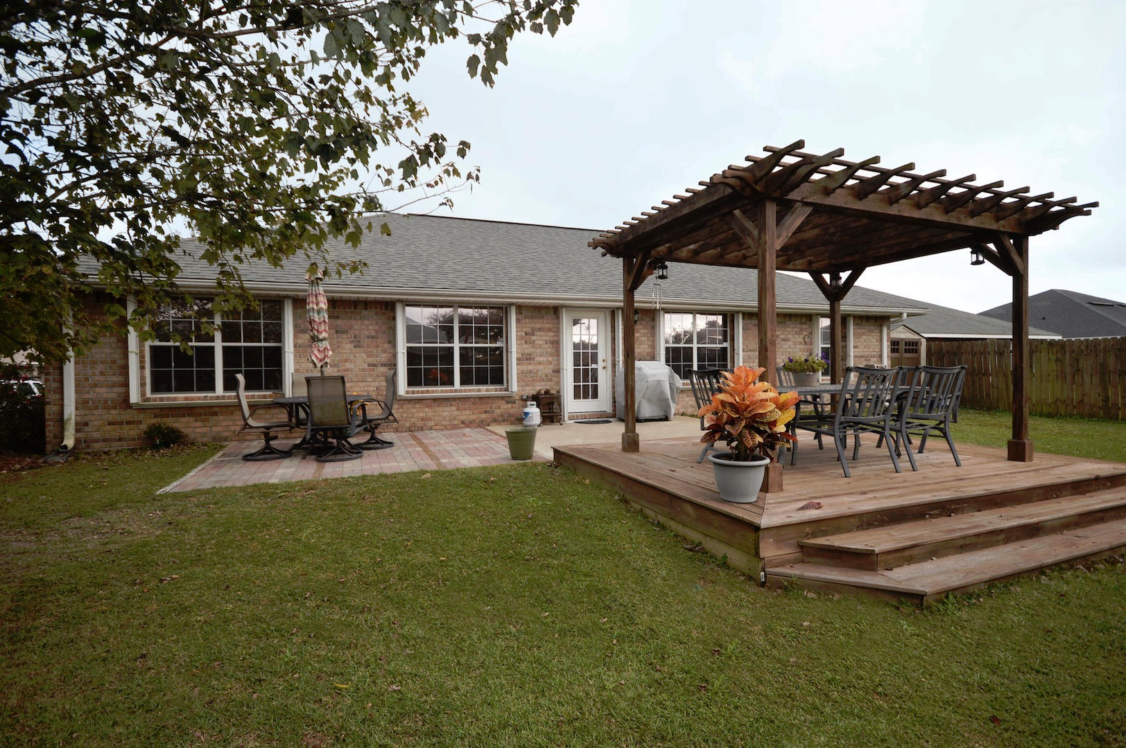 CREETWOODS PLACE - Residential