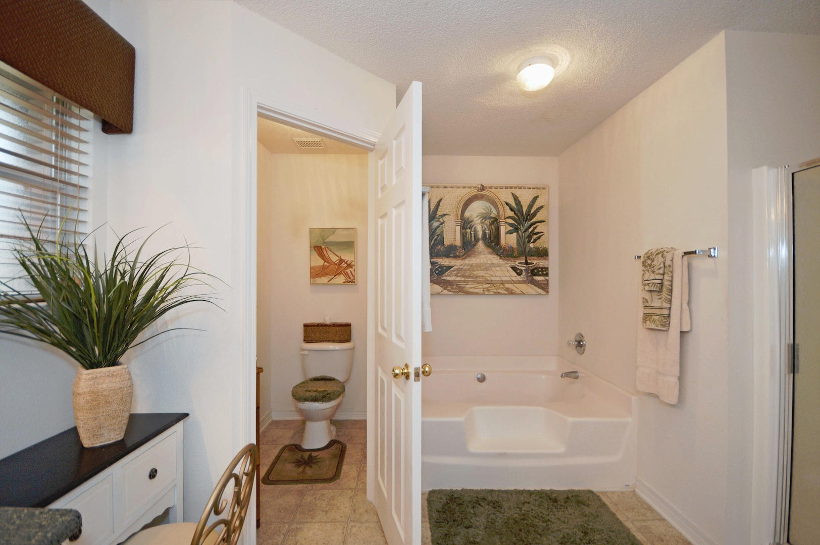 CREETWOODS PLACE - Residential