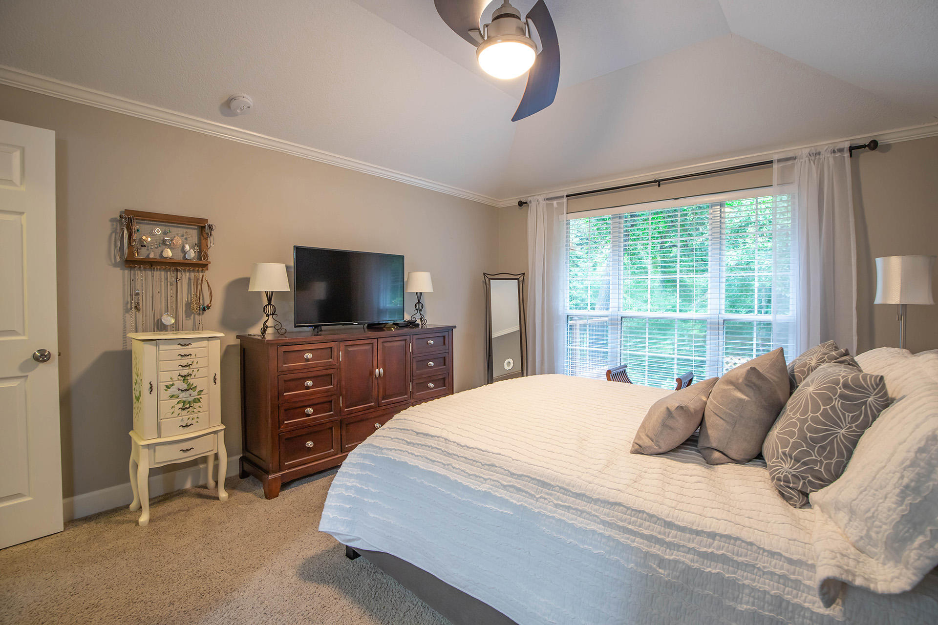 ROCKYWOOD PH 5 - Residential