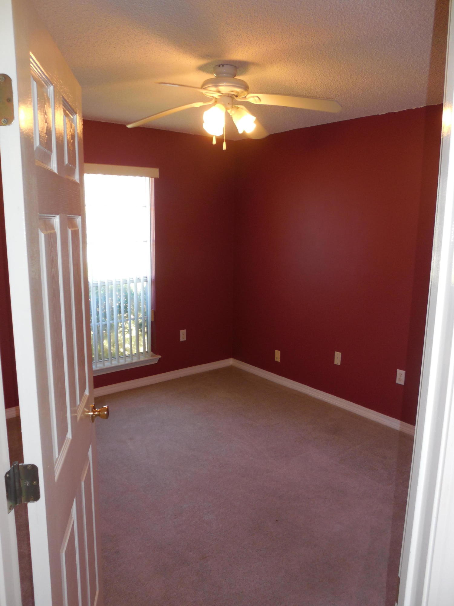 WESTVIEW ESTATES - Residential