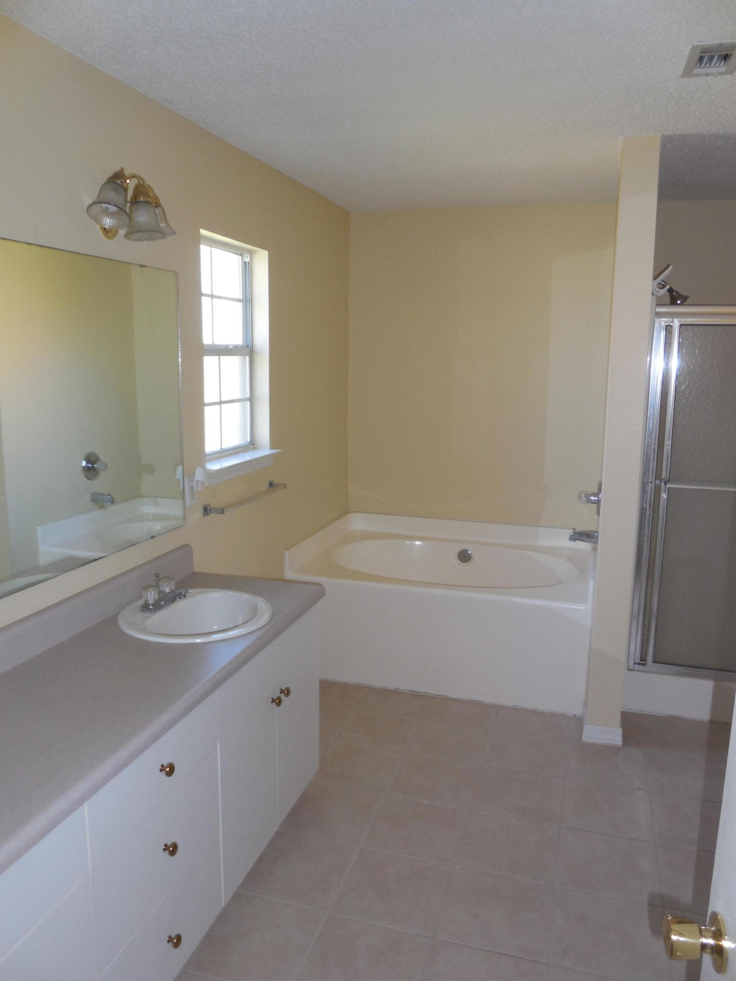 WESTVIEW ESTATES - Residential