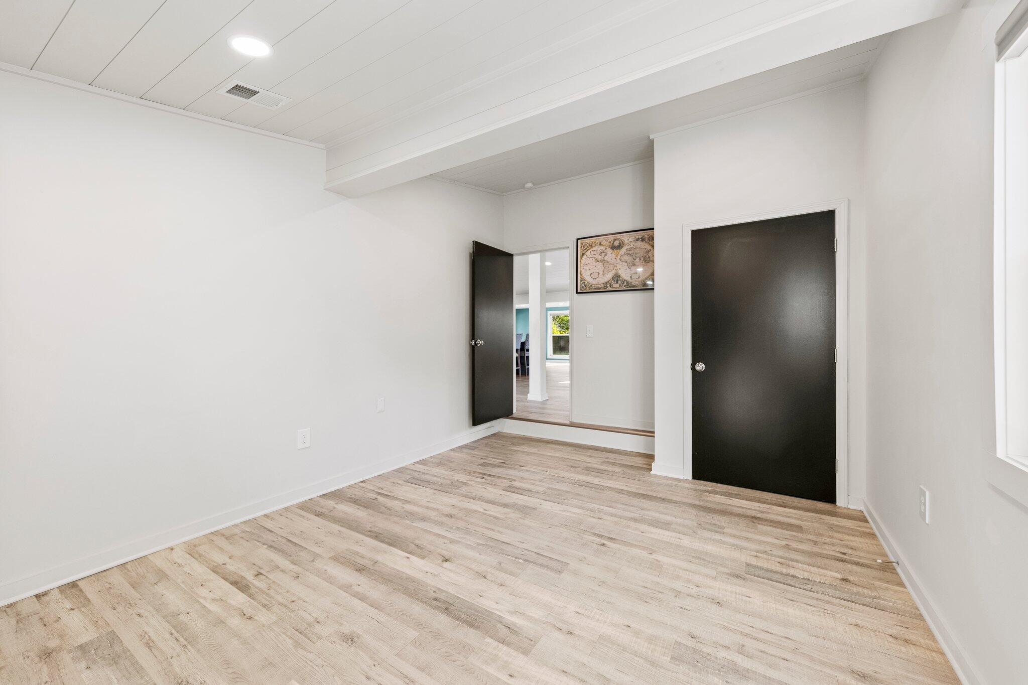 VALPARAISO PLAT 15 RESUB - Residential Lease
