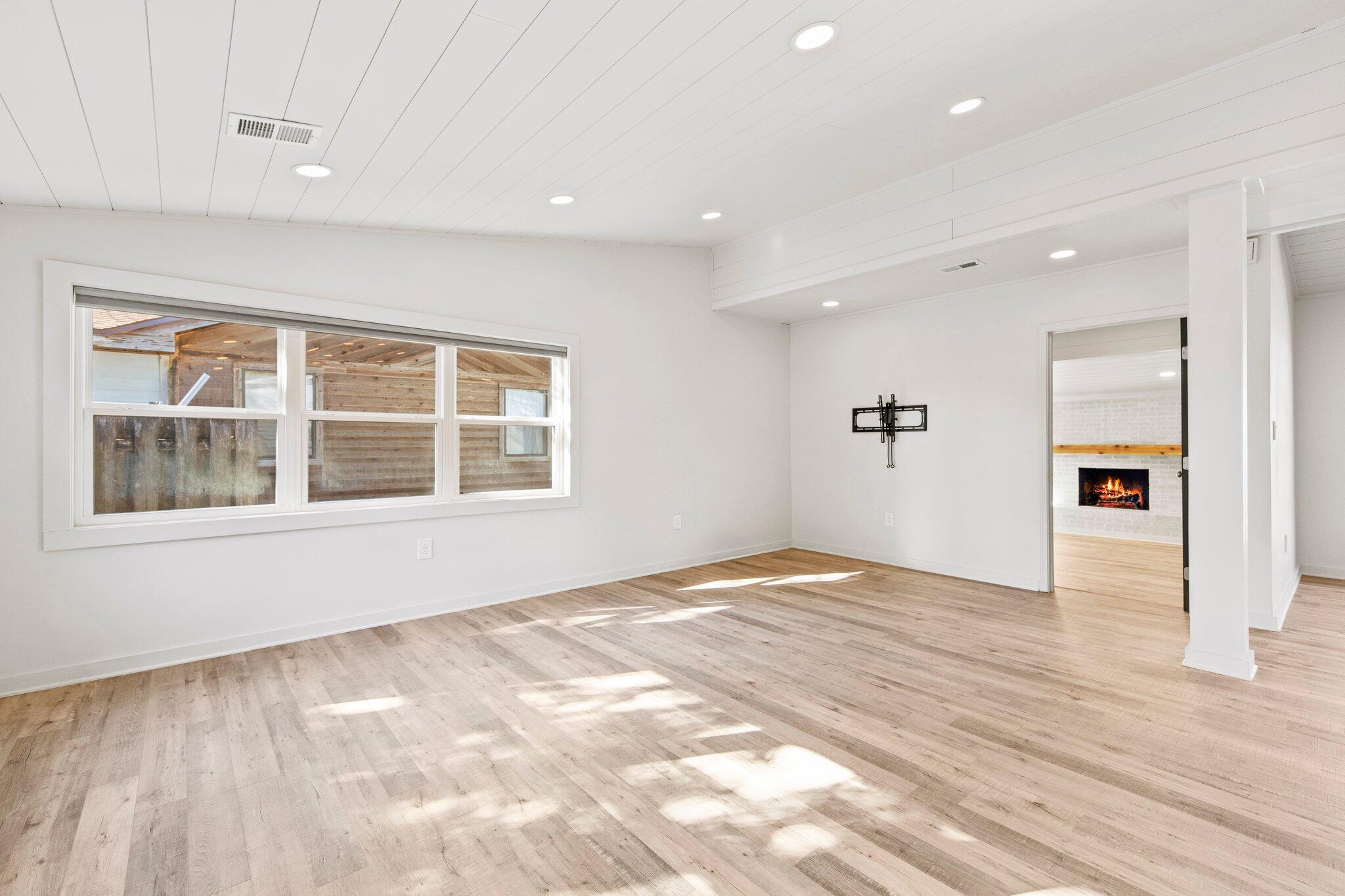 VALPARAISO PLAT 15 RESUB - Residential Lease