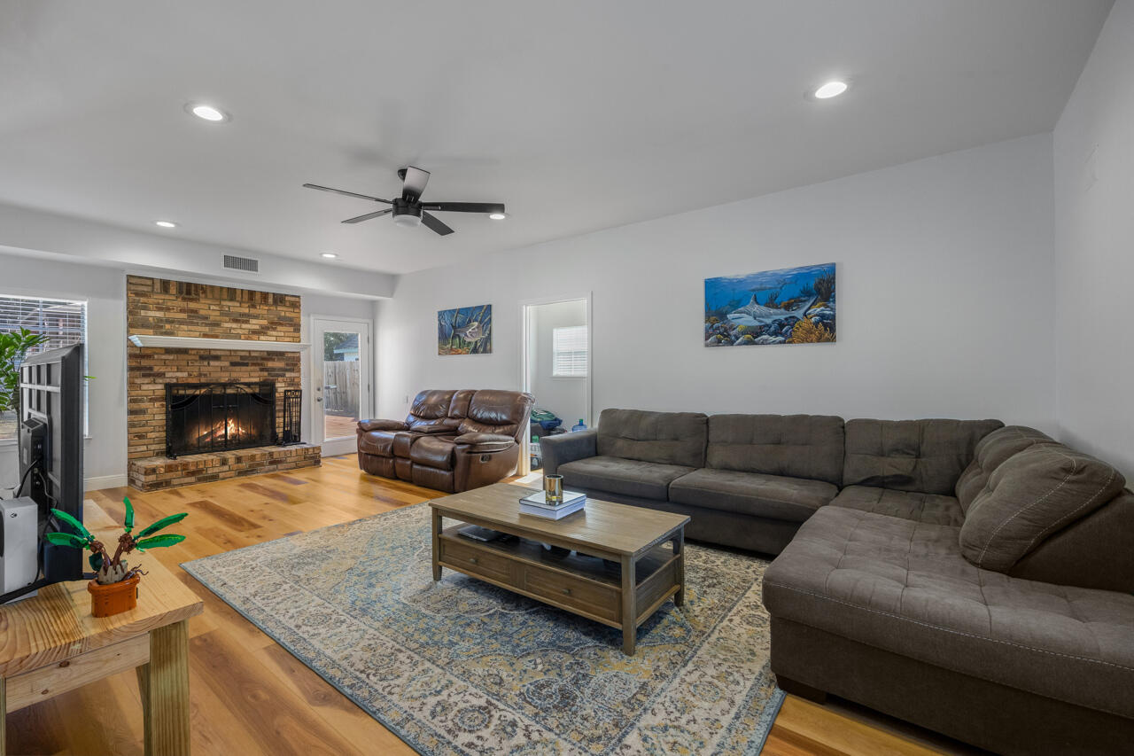 CARIBBEAN VILLAGE - Residential