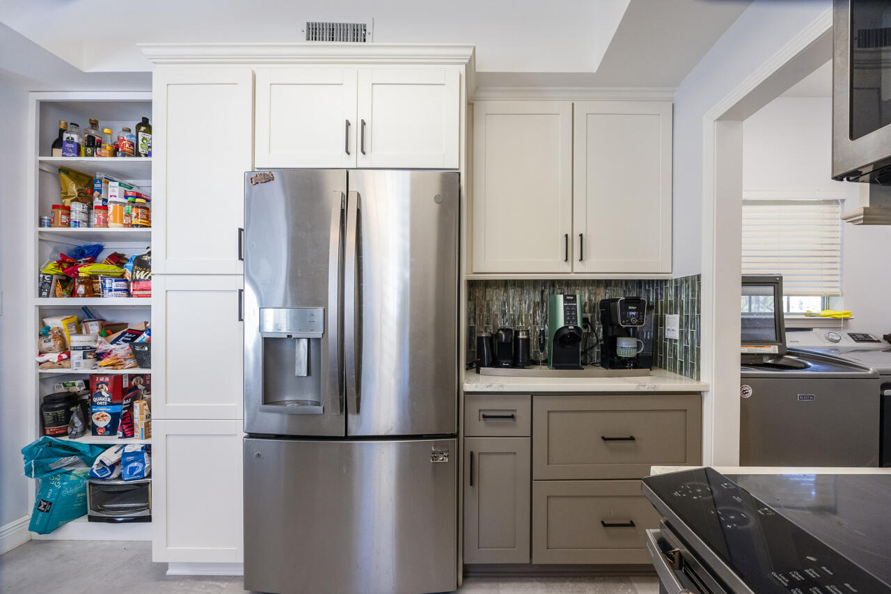 CARIBBEAN VILLAGE - Residential