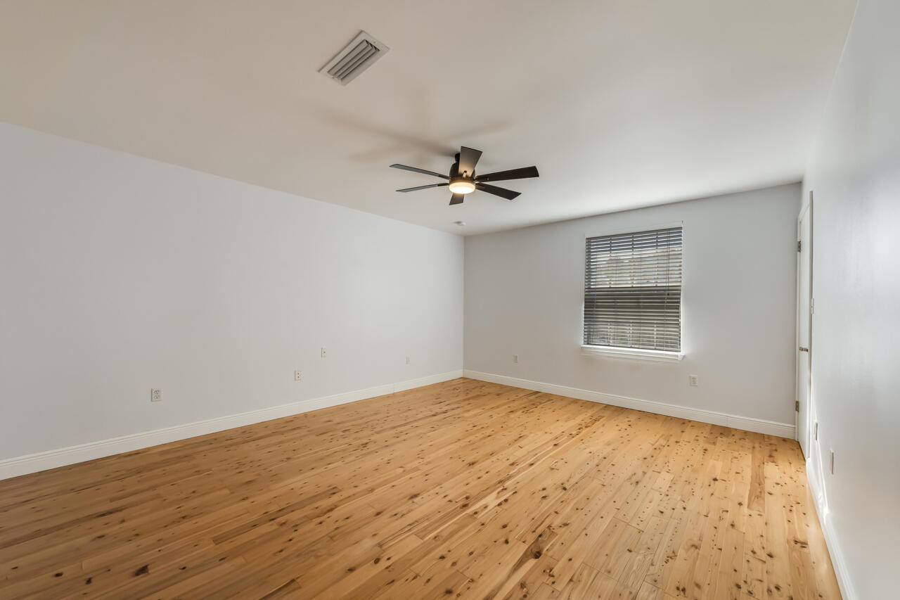 CARIBBEAN VILLAGE - Residential