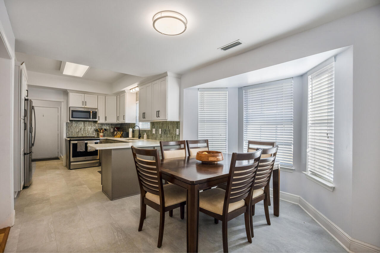 CARIBBEAN VILLAGE - Residential