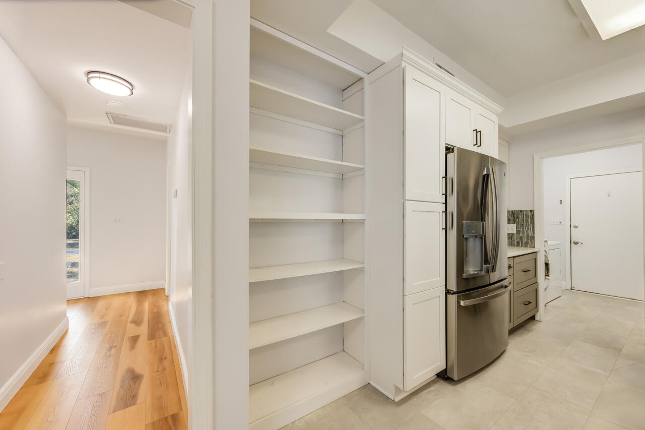 CARIBBEAN VILLAGE - Residential