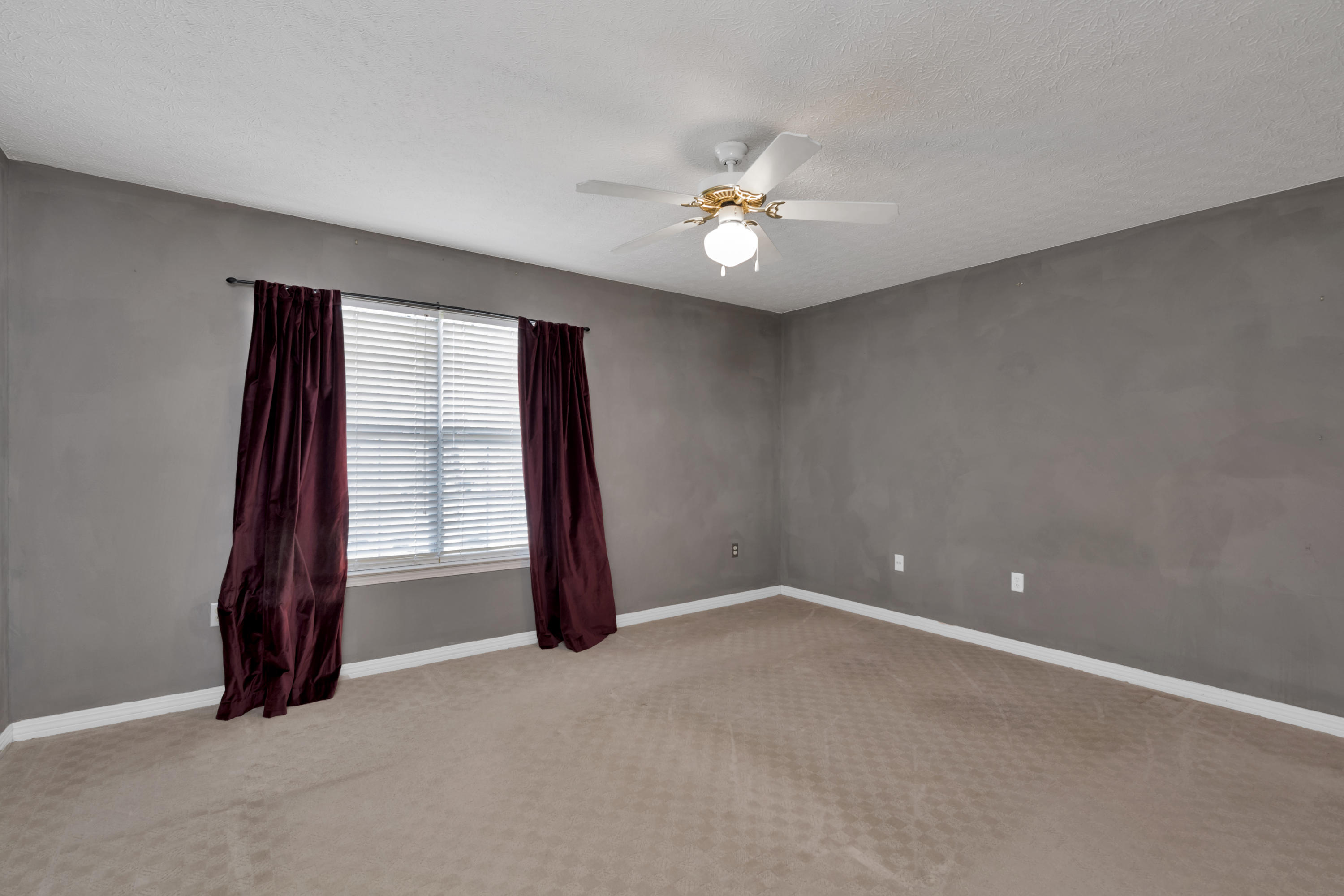 CHATELAINE EST - Residential