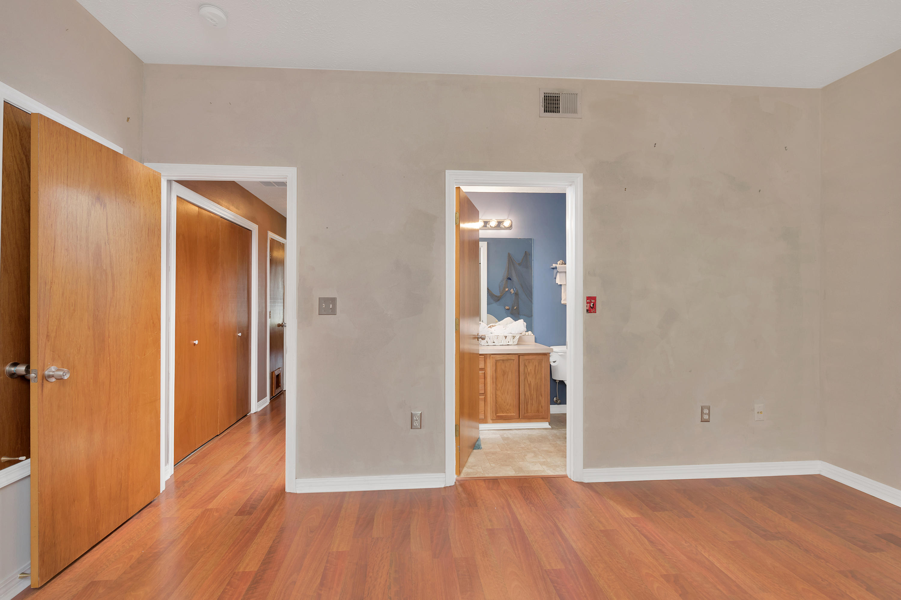 CHATELAINE EST - Residential