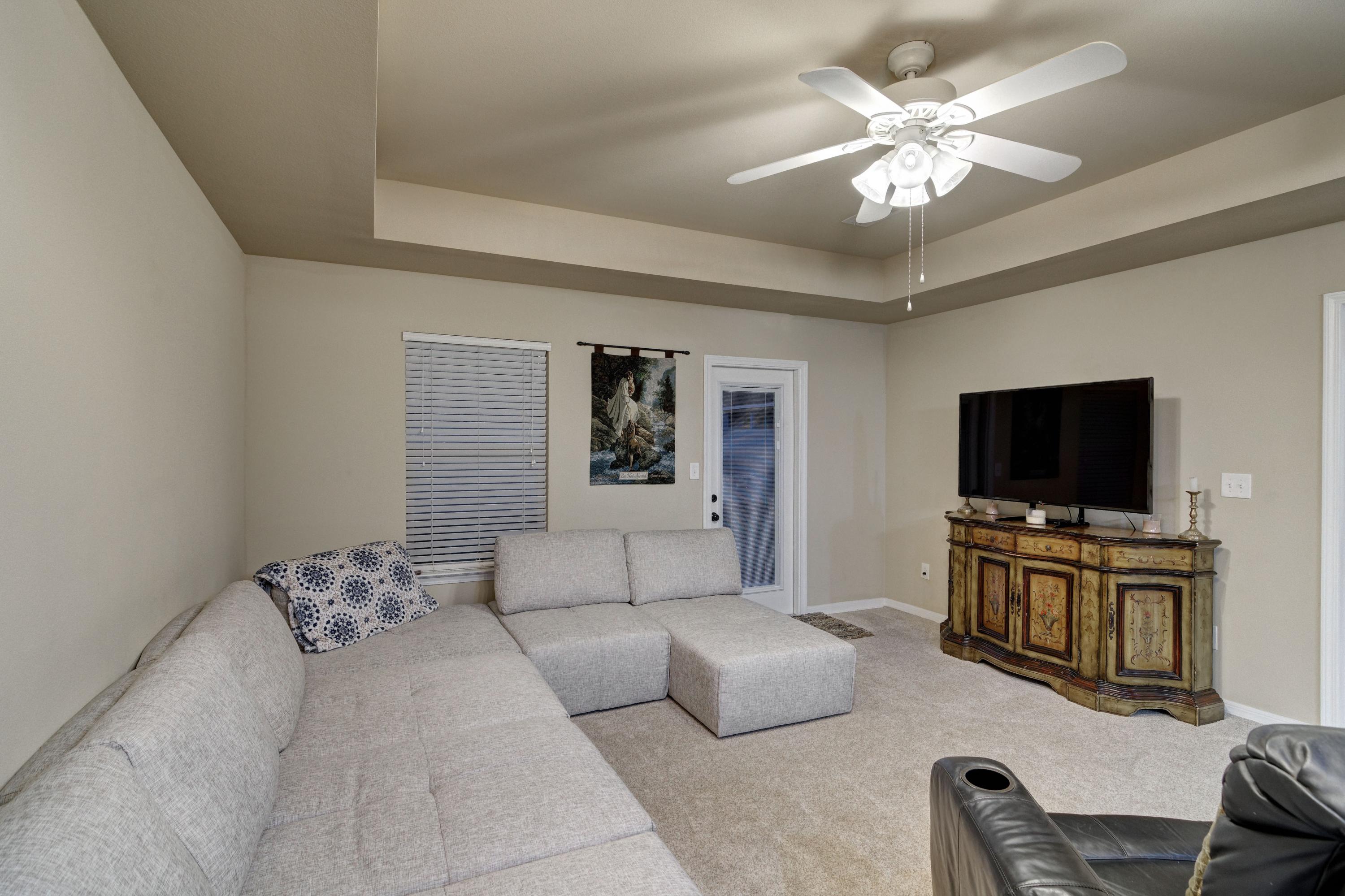 SHADOW LAKES - Residential