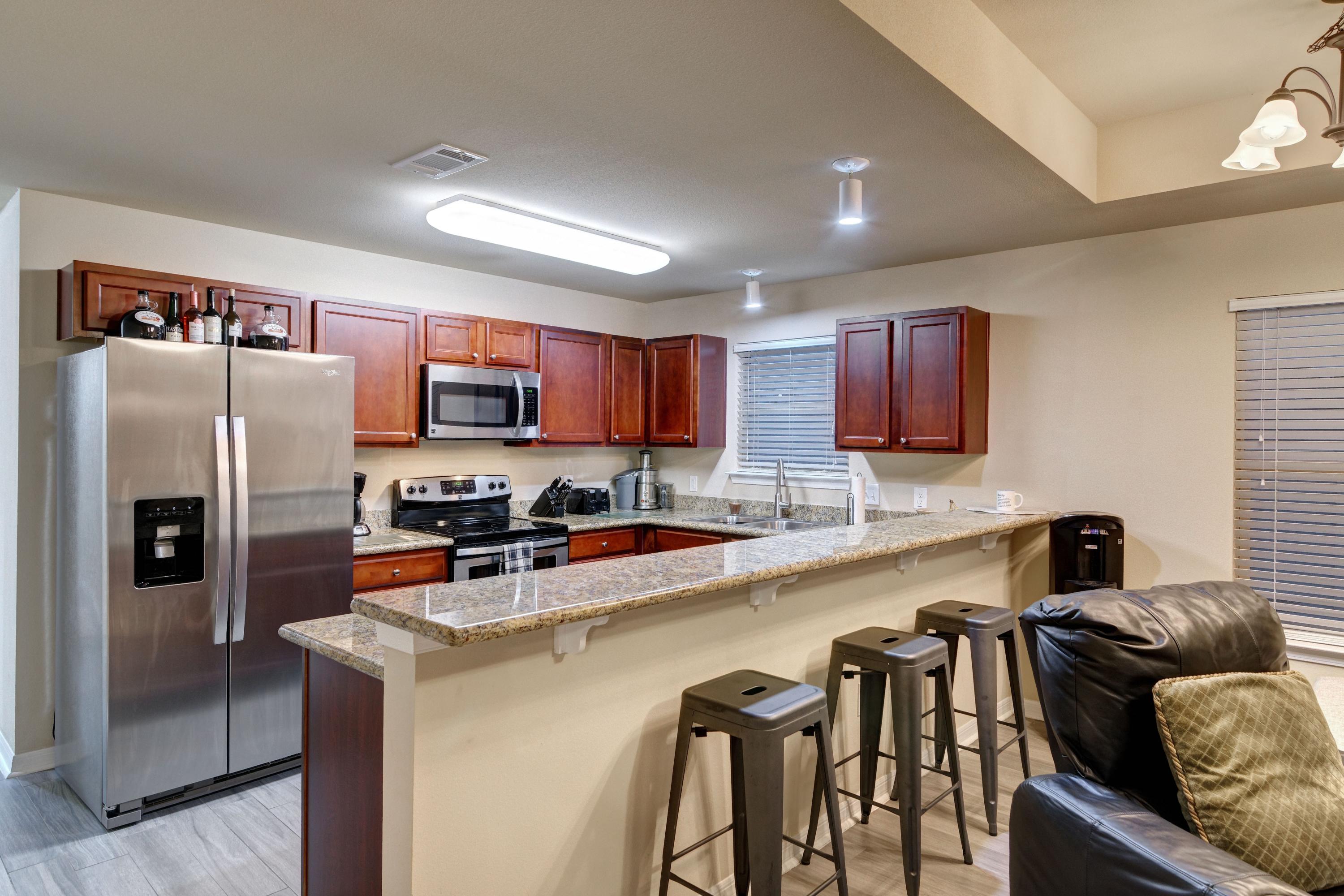 SHADOW LAKES - Residential