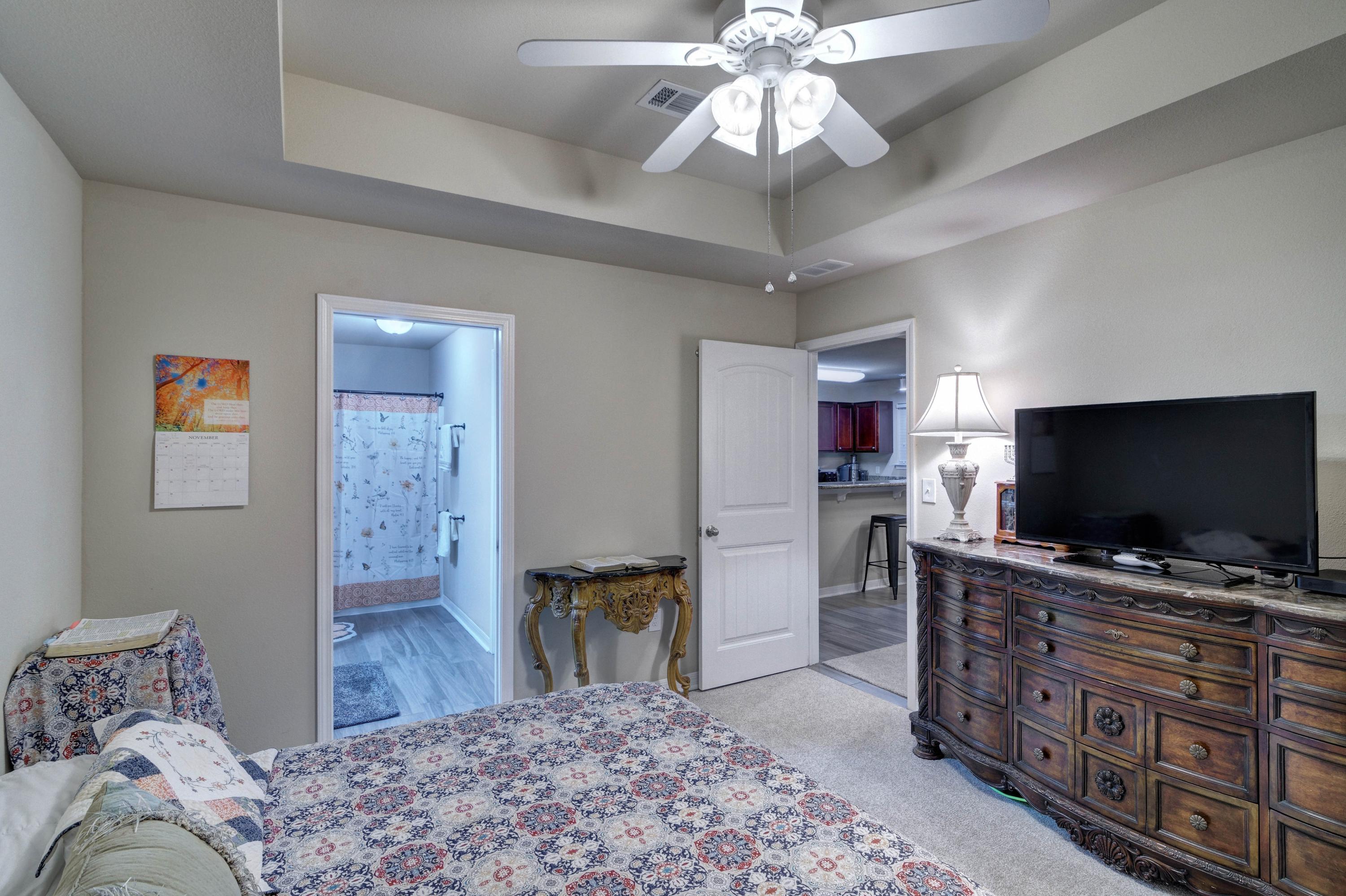 SHADOW LAKES - Residential