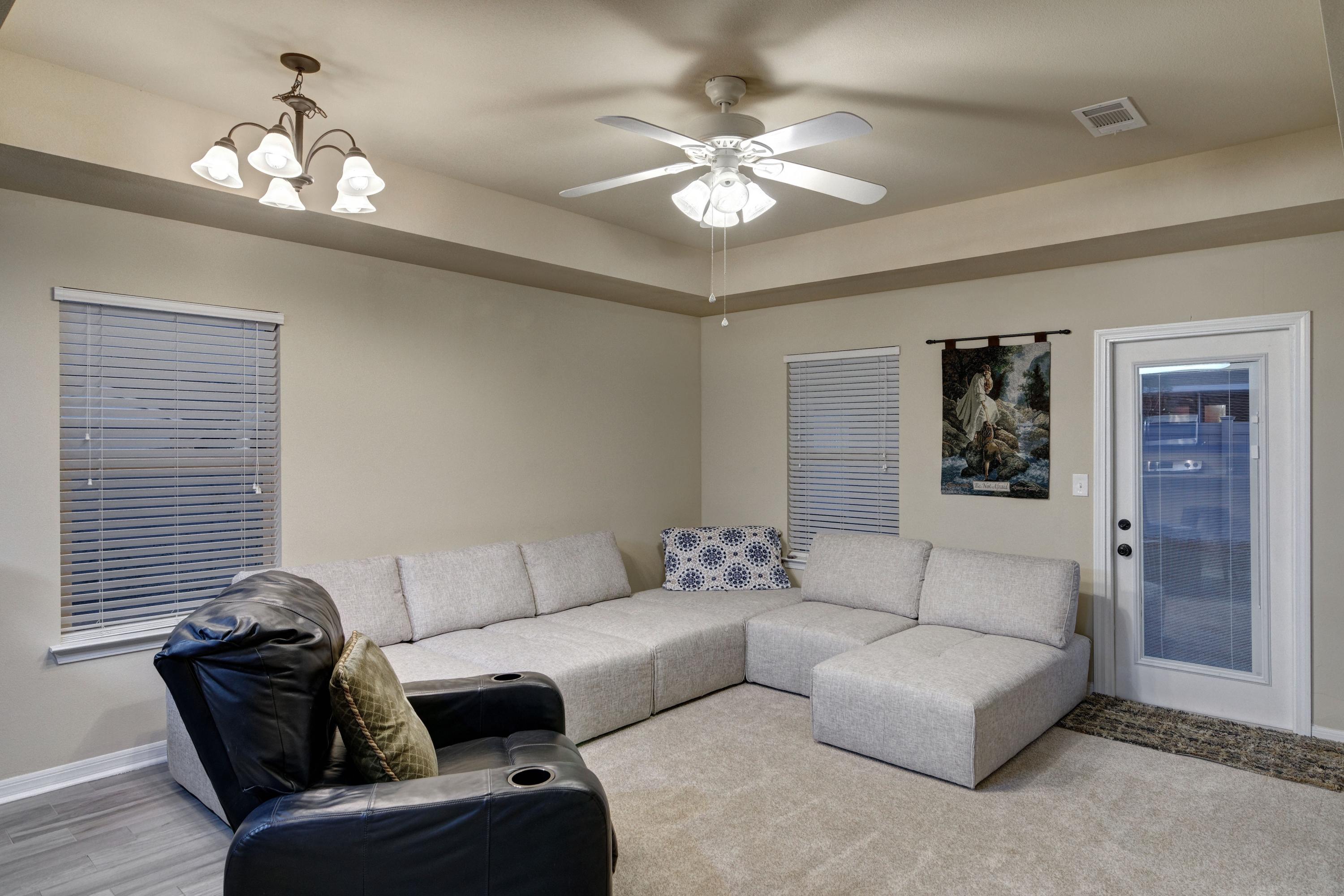 SHADOW LAKES - Residential