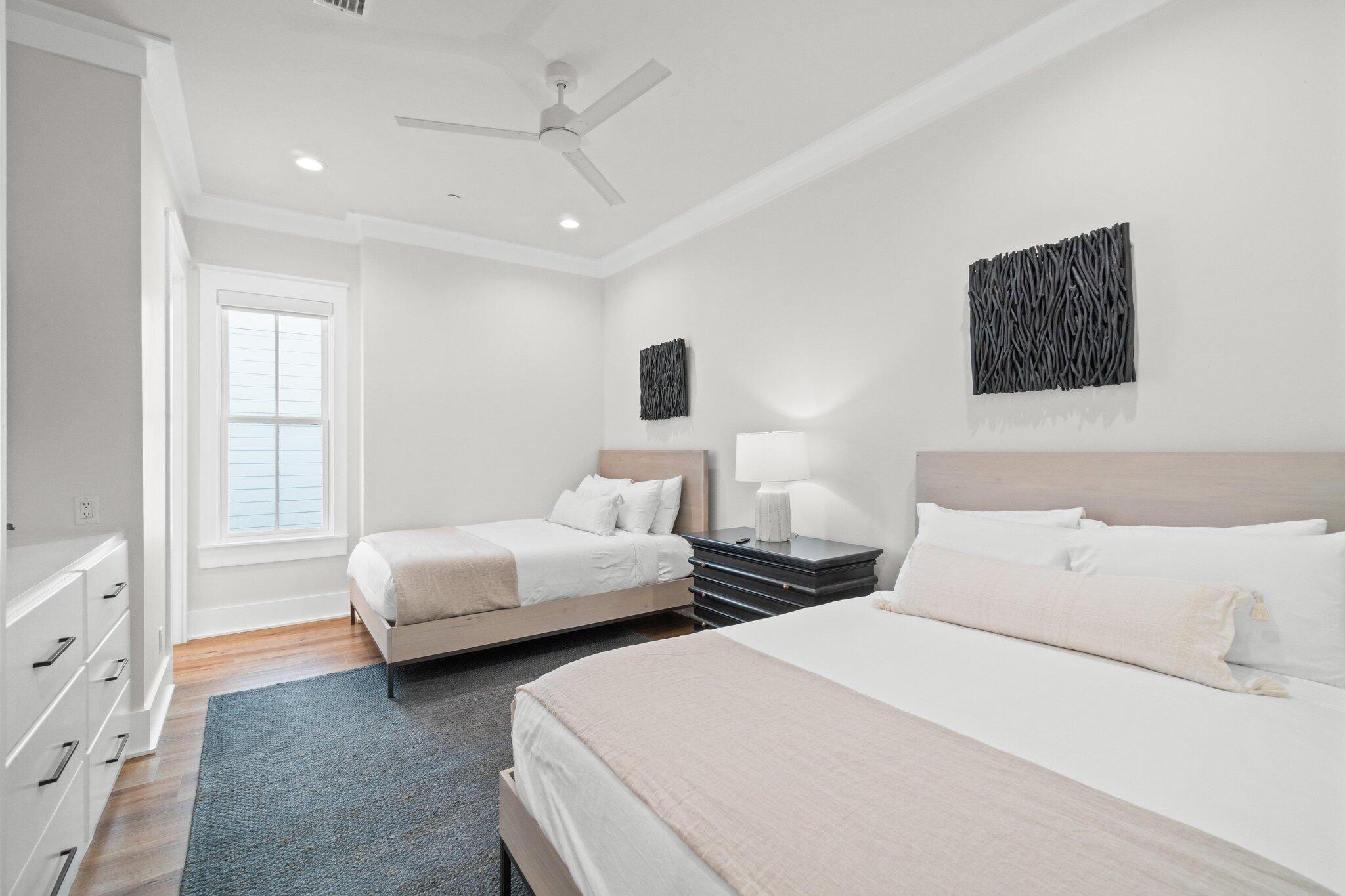 GULF SHORE MANOR - Residential