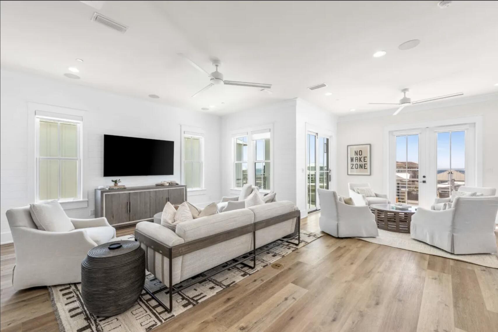 GULF SHORE MANOR - Residential
