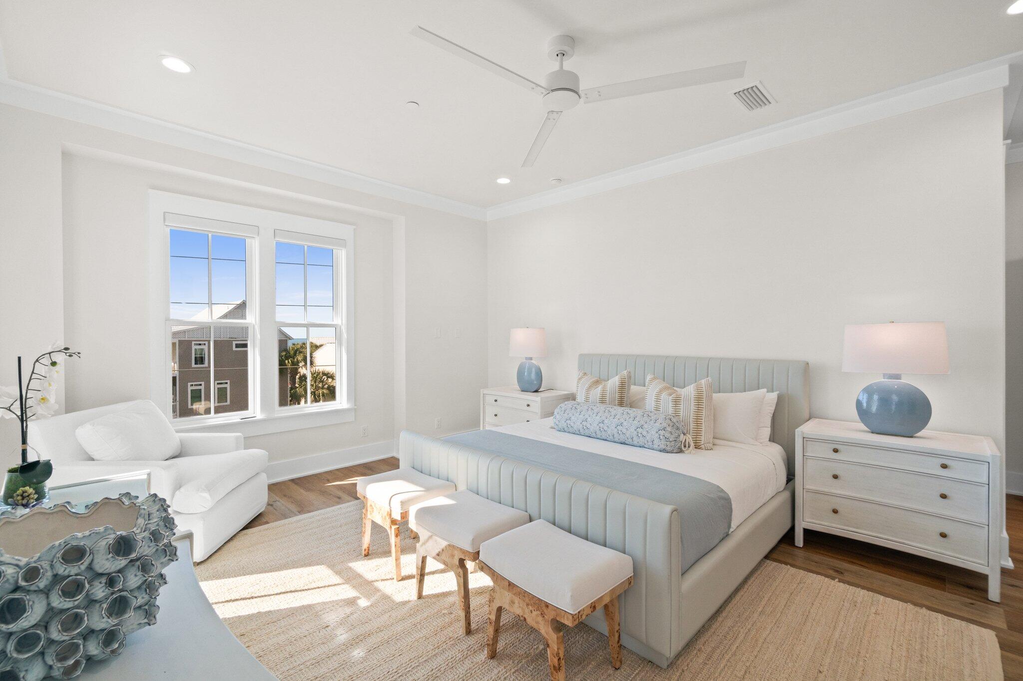 GULF SHORE MANOR - Residential