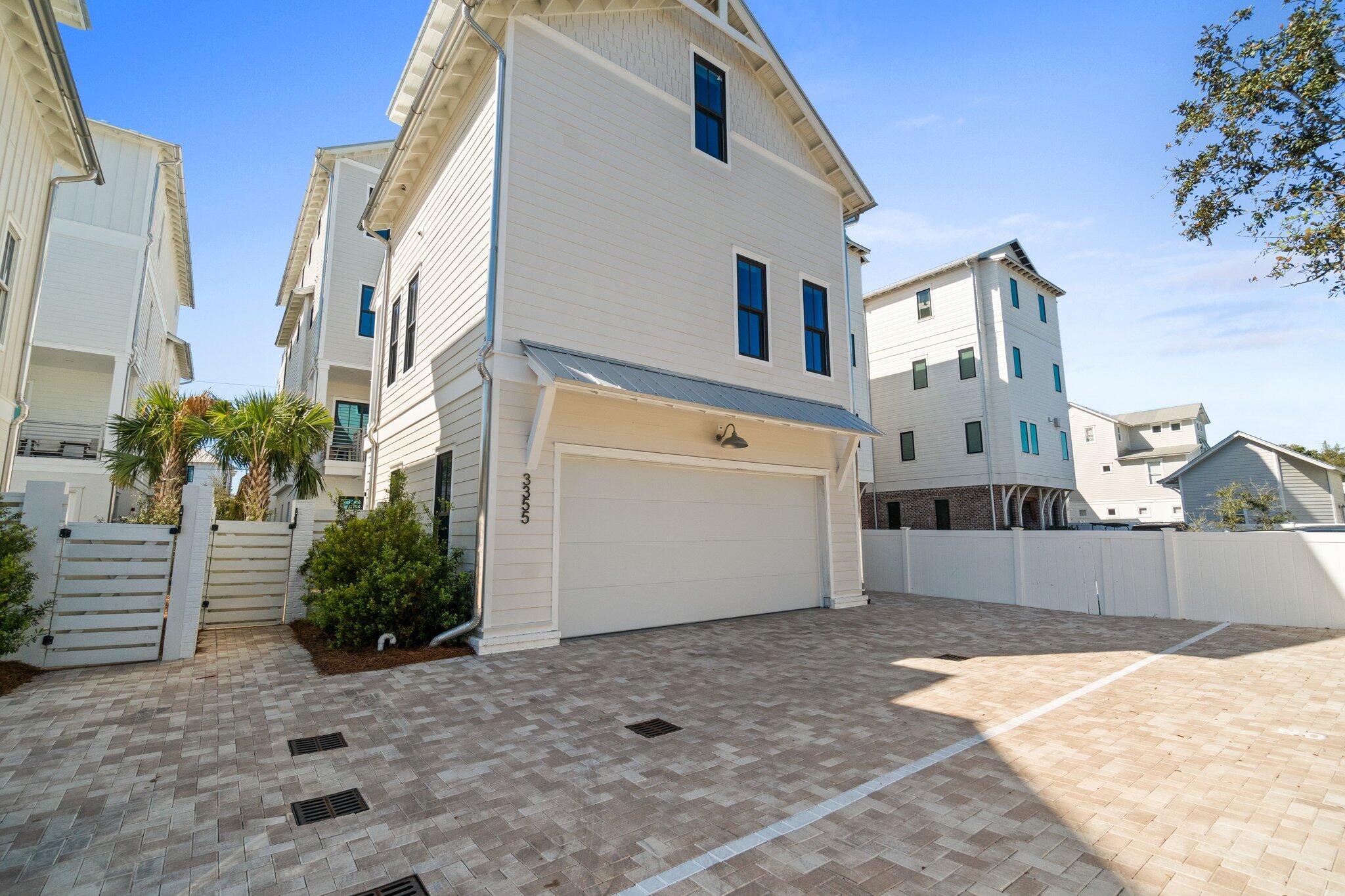 GULF SHORE MANOR - Residential