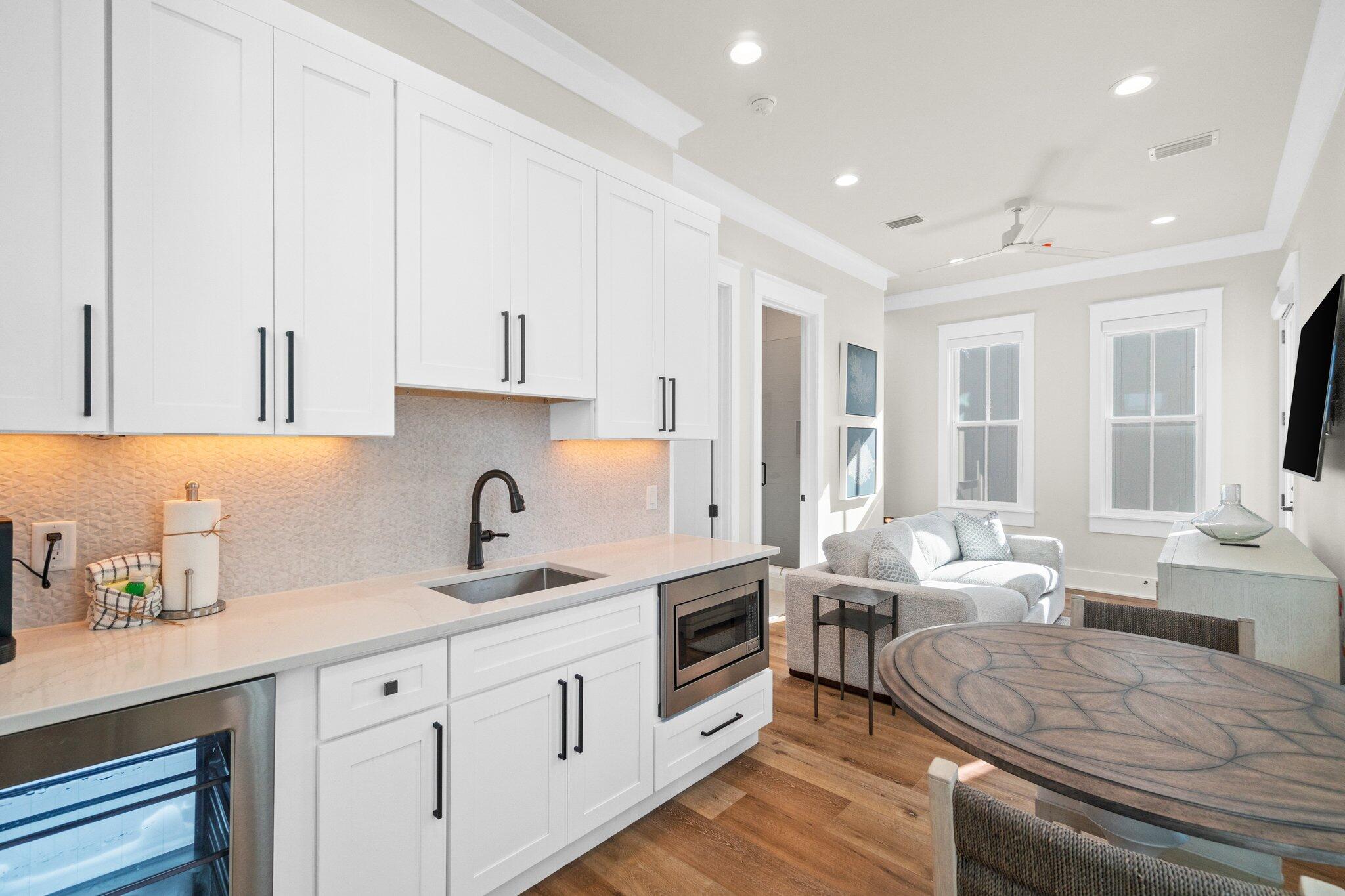 GULF SHORE MANOR - Residential