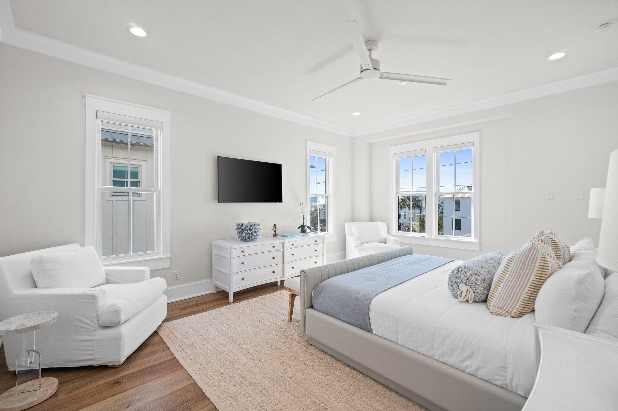 GULF SHORE MANOR - Residential