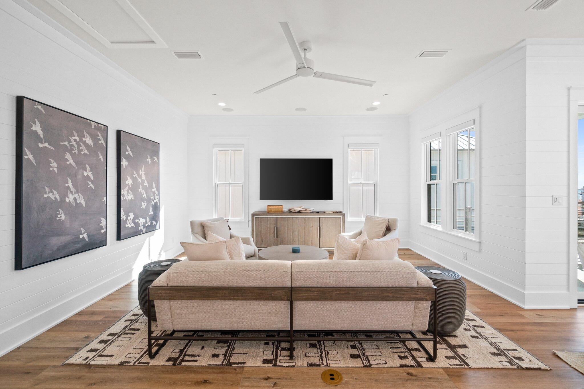 GULF SHORE MANOR - Residential
