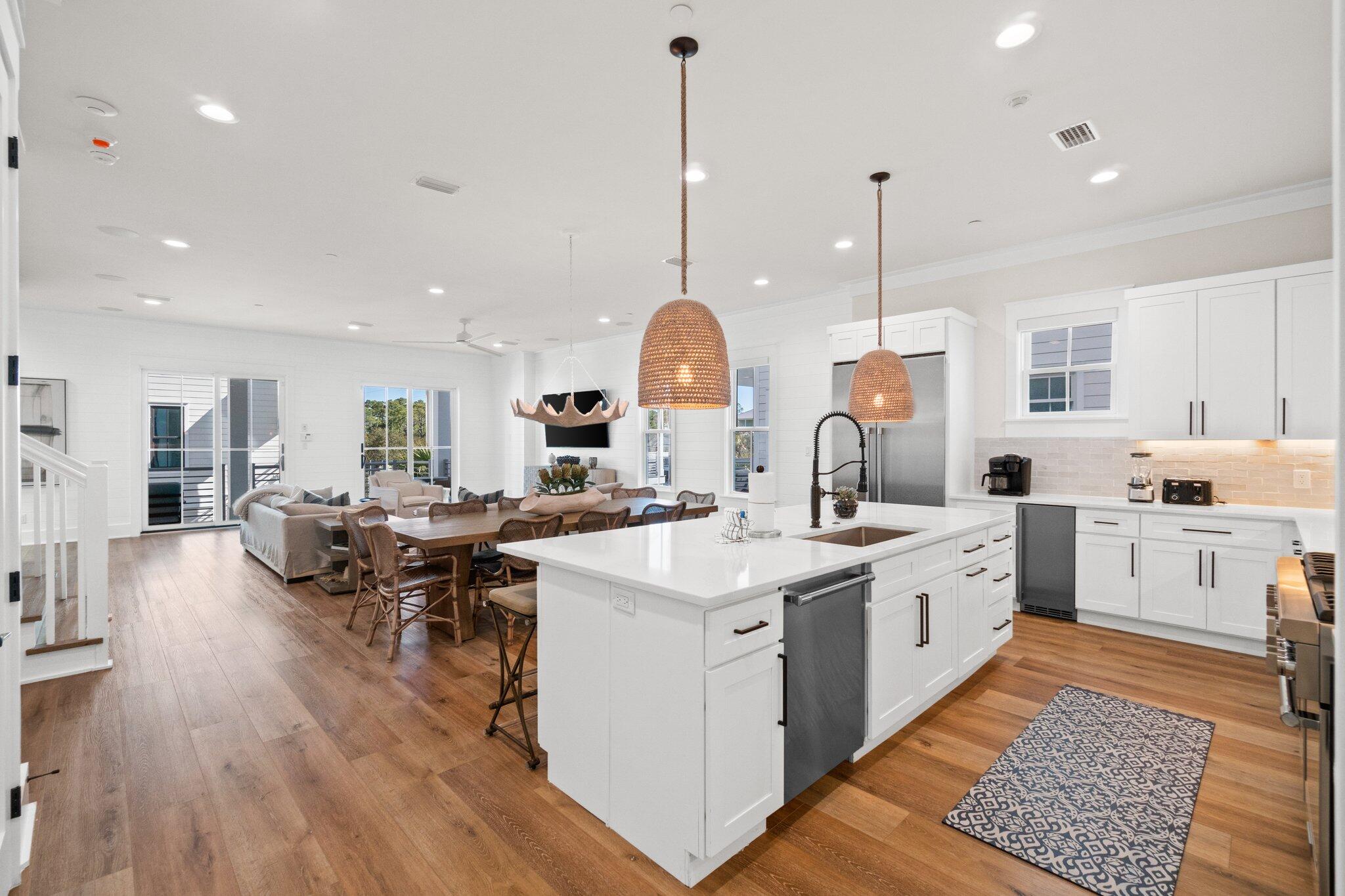 GULF SHORE MANOR - Residential