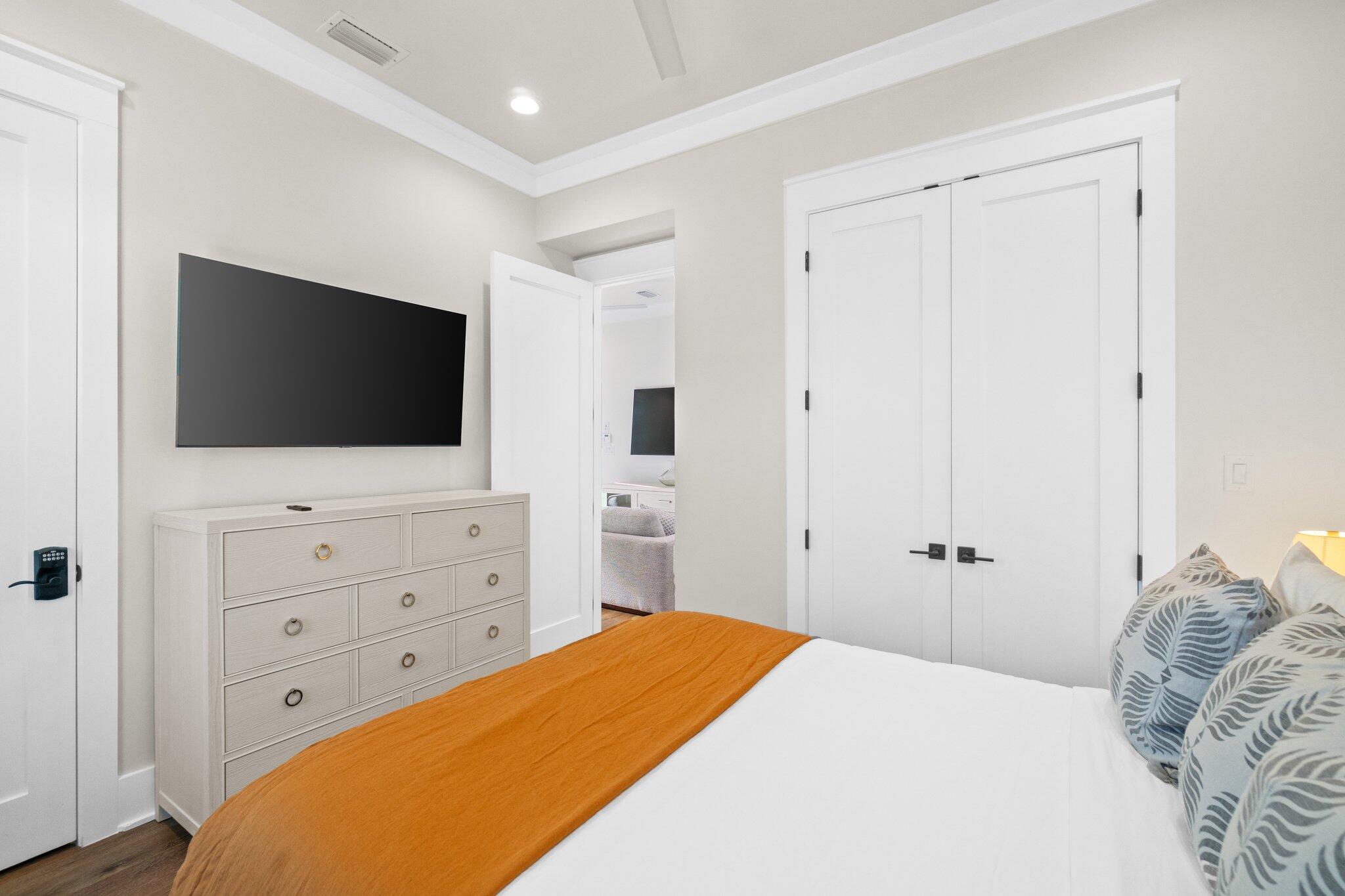 GULF SHORE MANOR - Residential