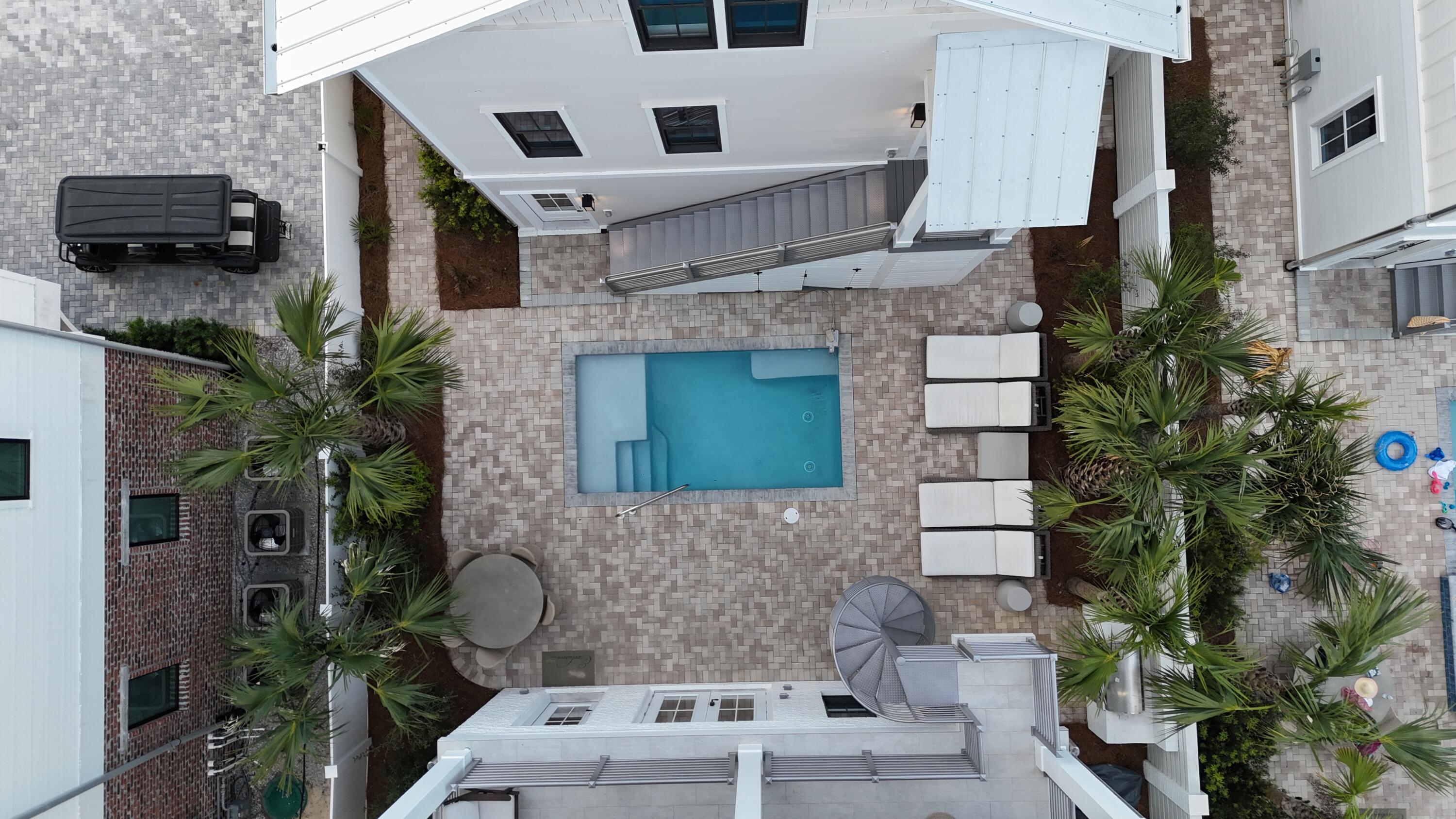 GULF SHORE MANOR - Residential