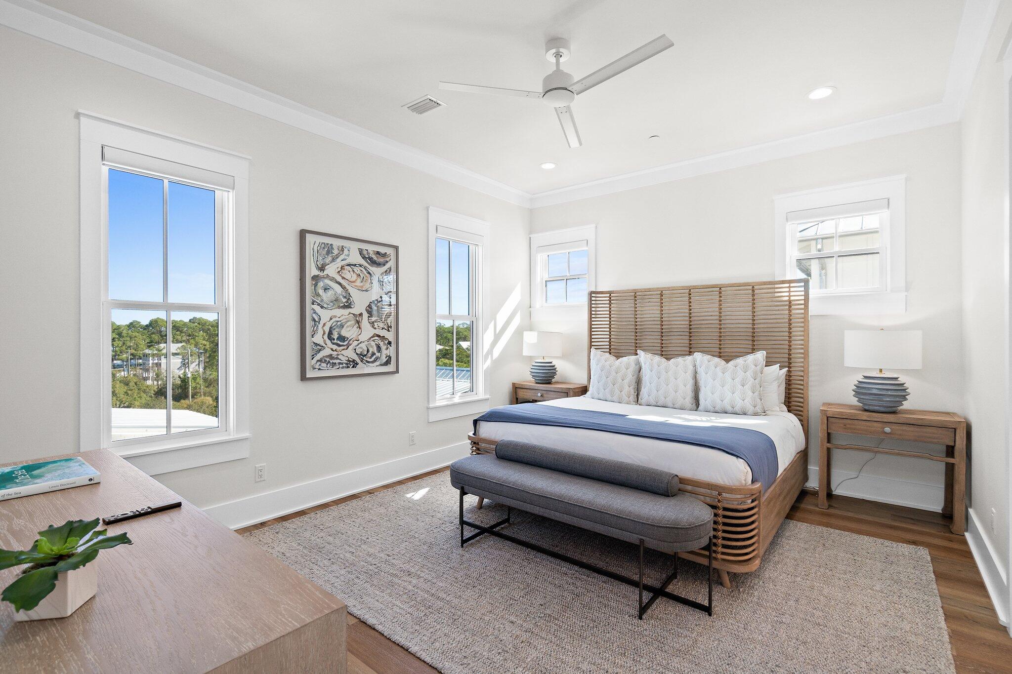 GULF SHORE MANOR - Residential