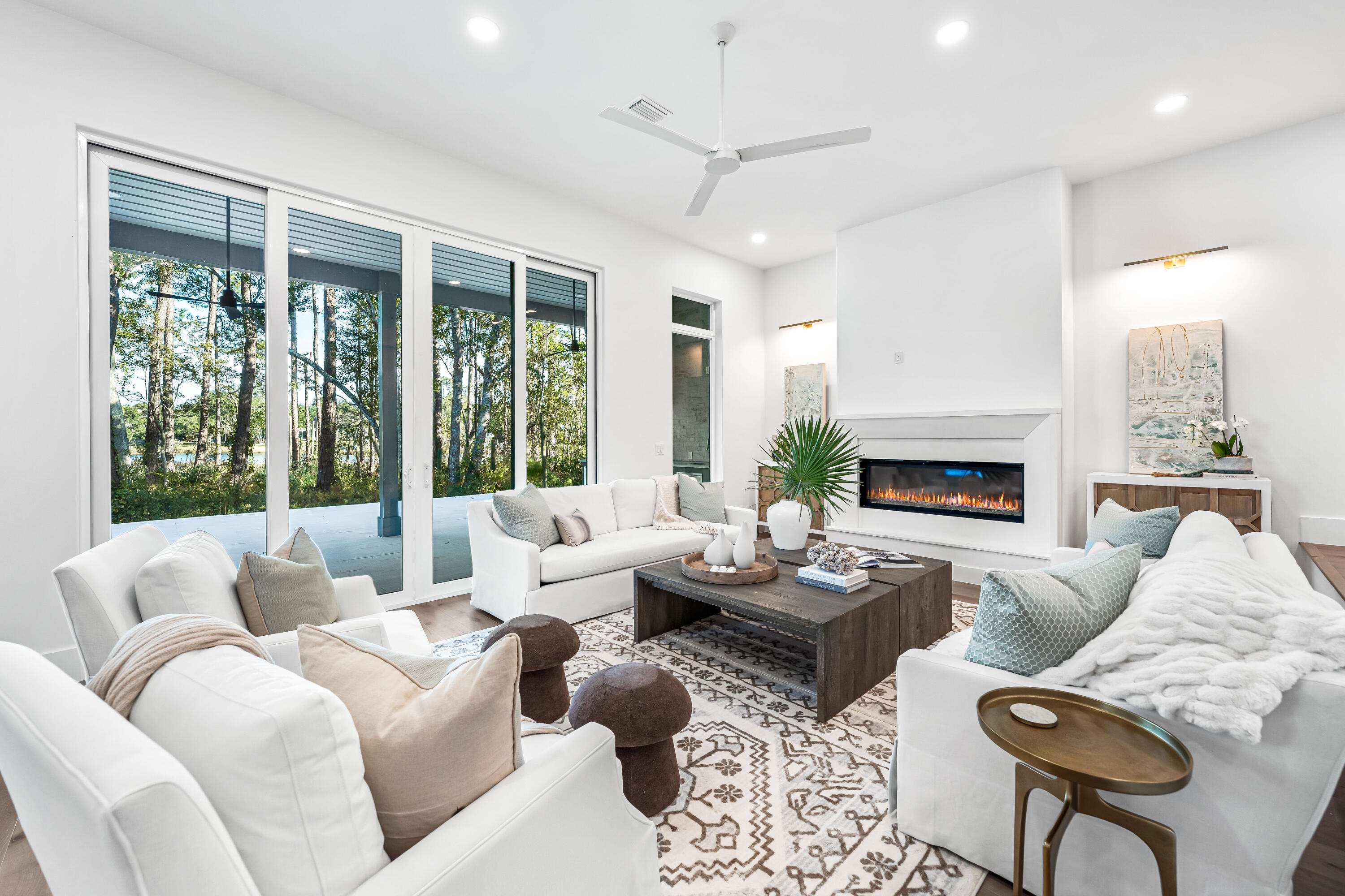 BOTANY BAYOU - Residential