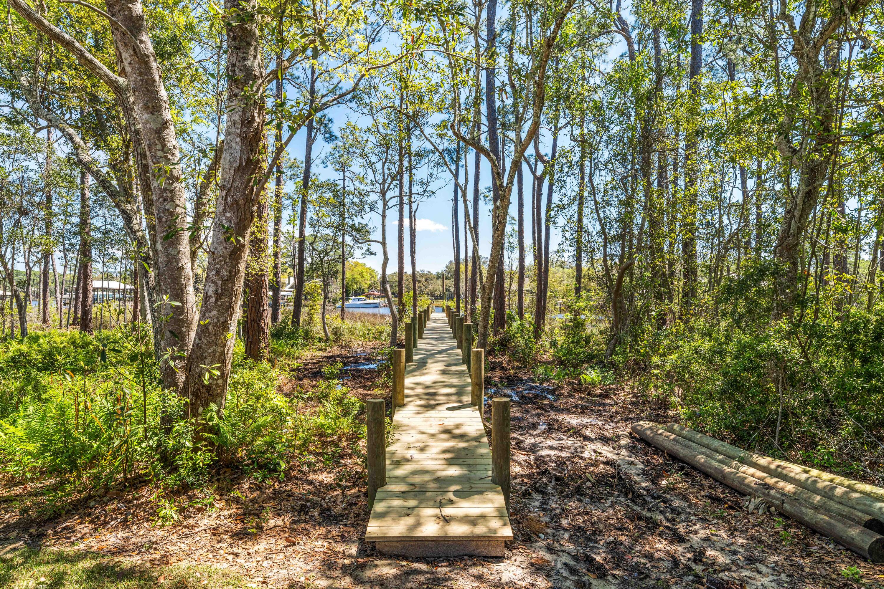 BOTANY BAYOU - Residential