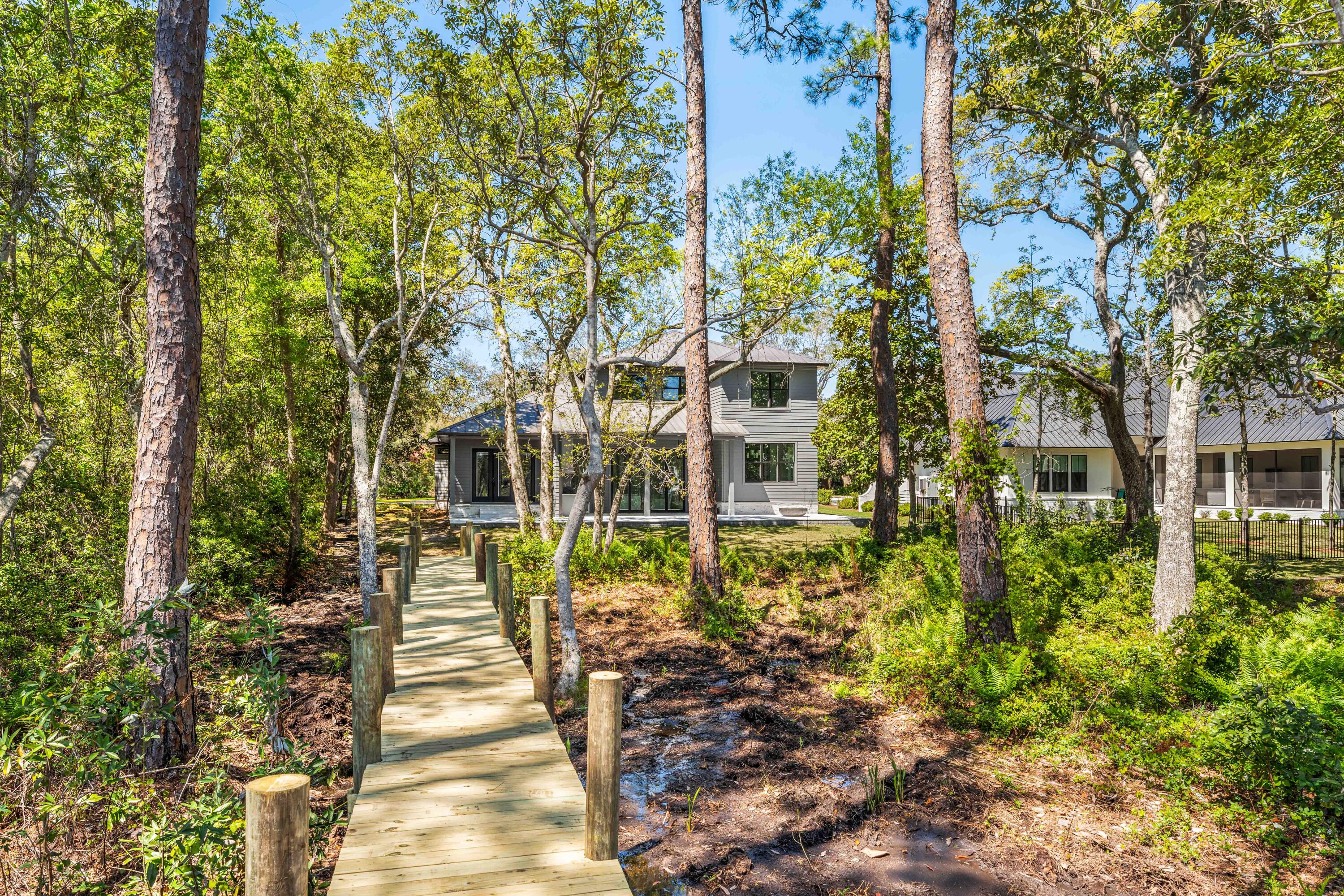 BOTANY BAYOU - Residential
