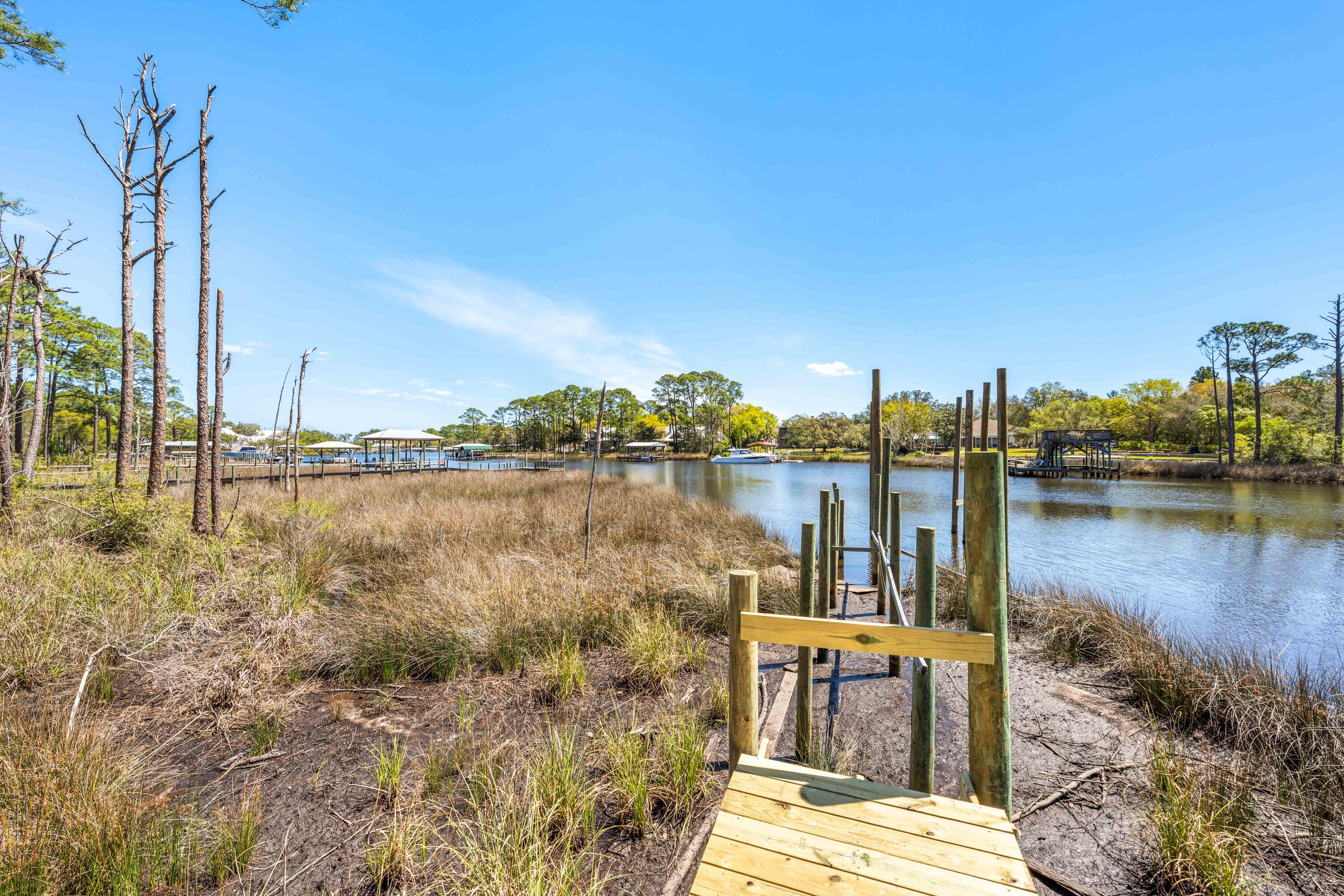 BOTANY BAYOU - Residential