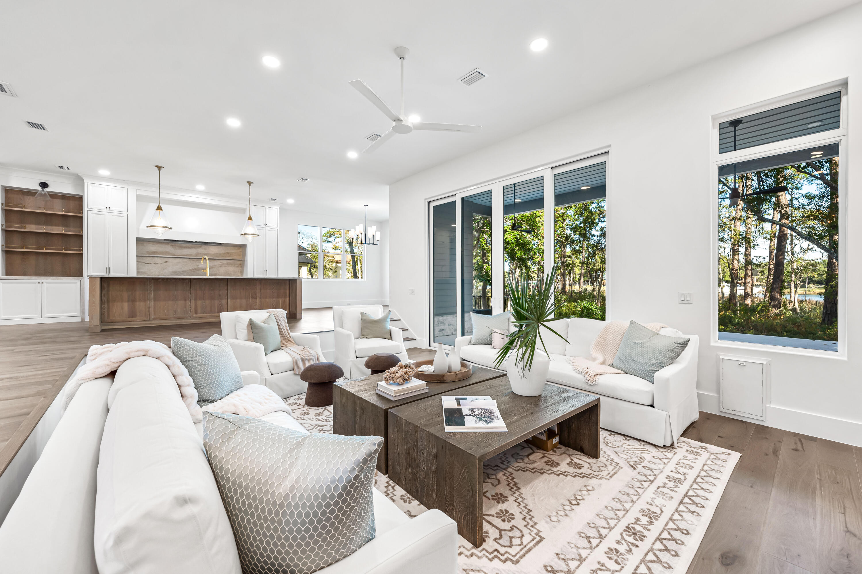BOTANY BAYOU - Residential