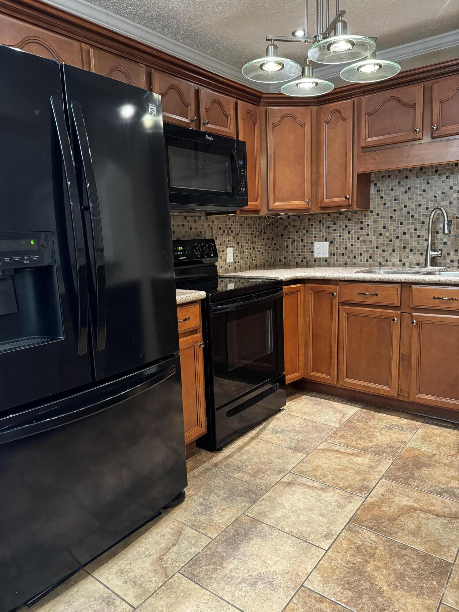 WINTHROP PLACE - Residential