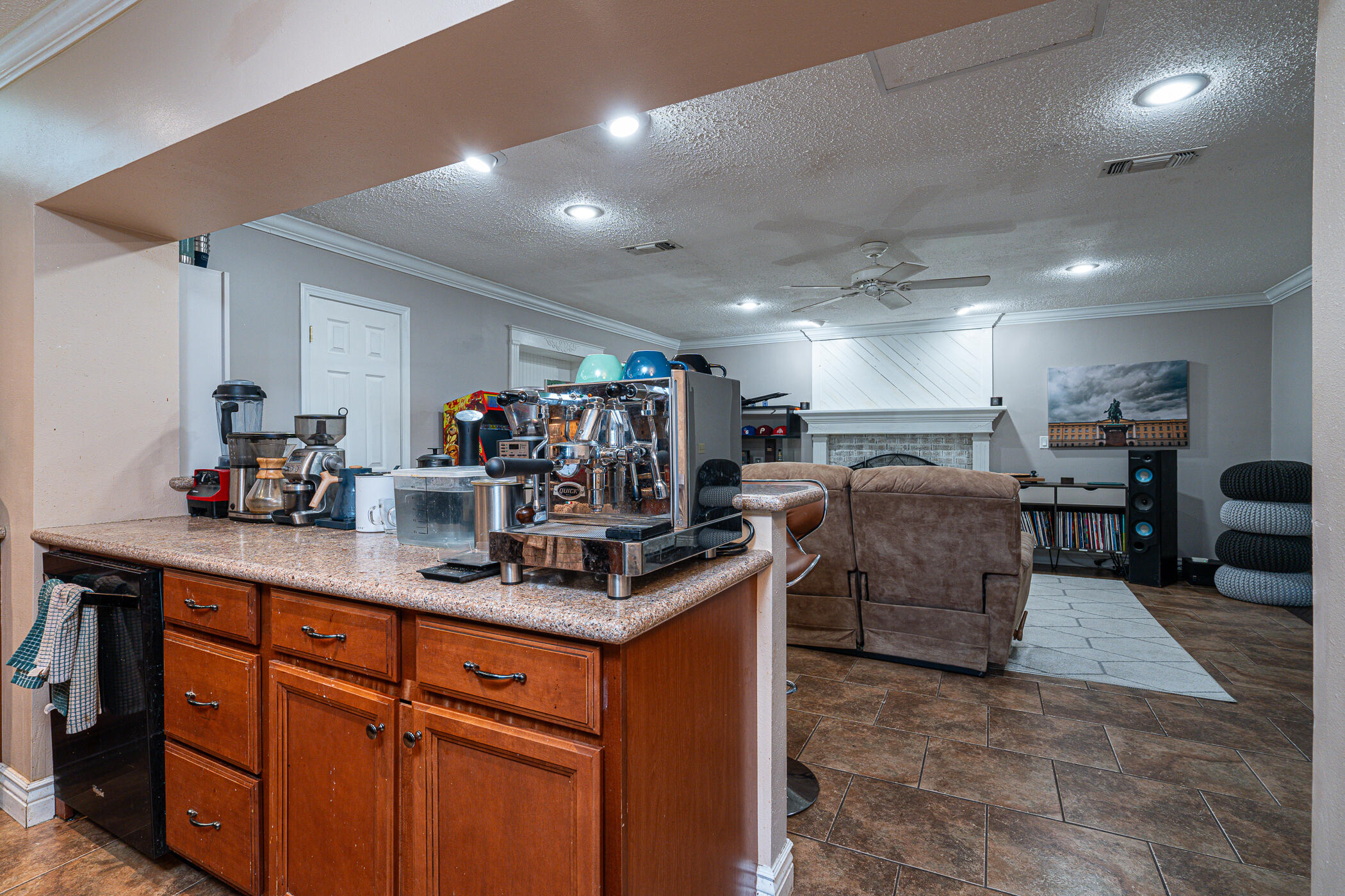 WINTHROP PLACE - Residential