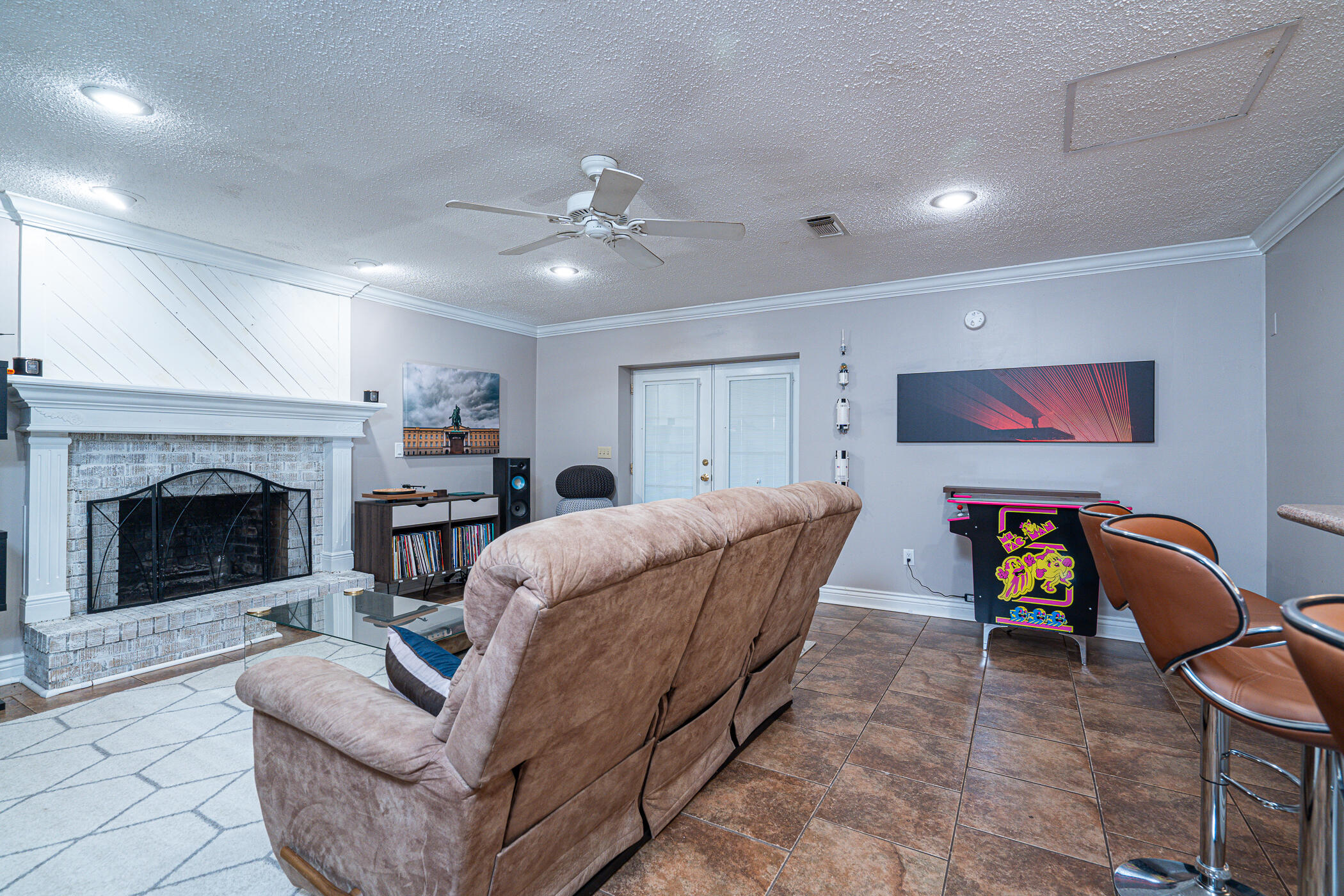 WINTHROP PLACE - Residential