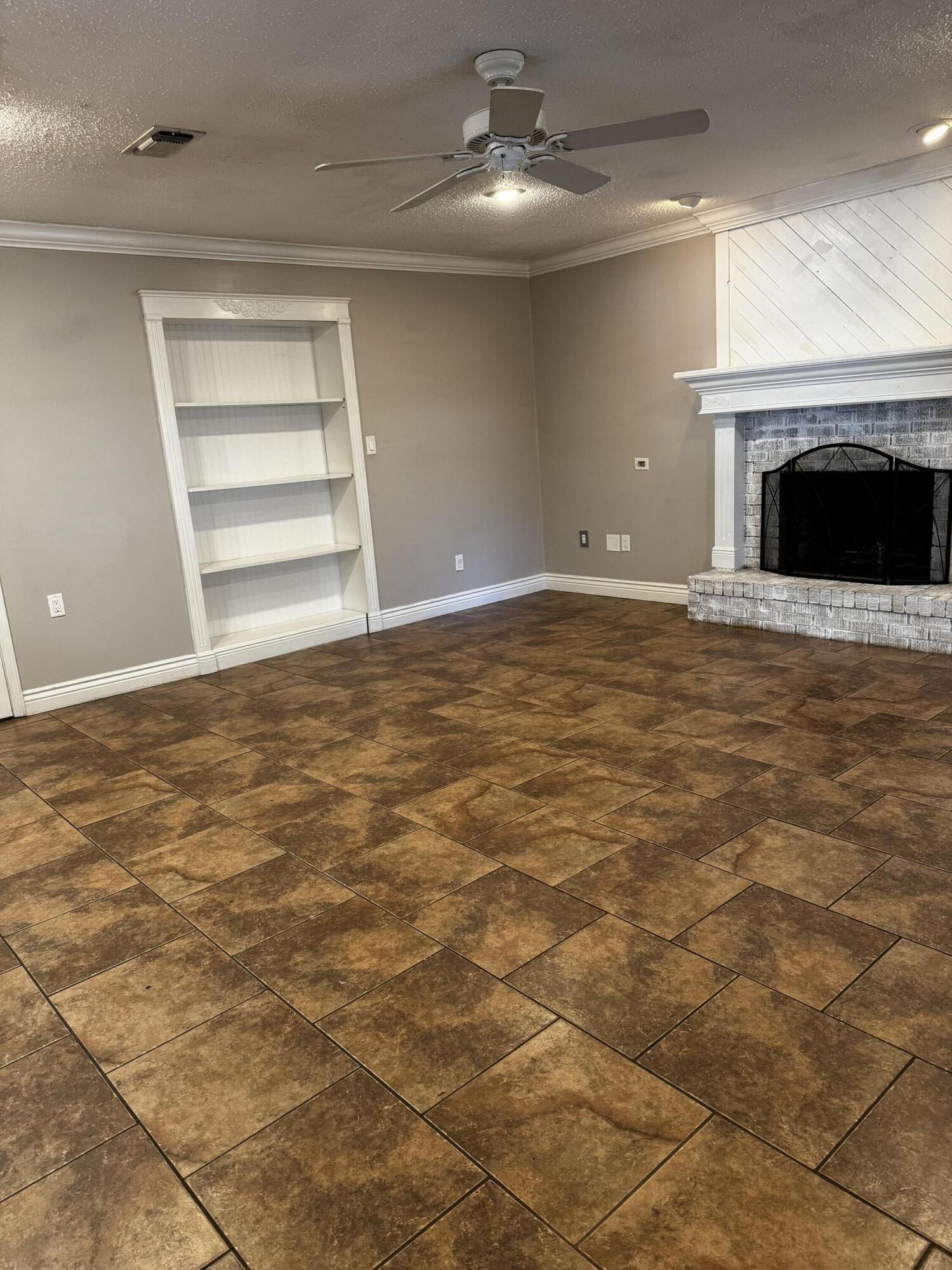 WINTHROP PLACE - Residential