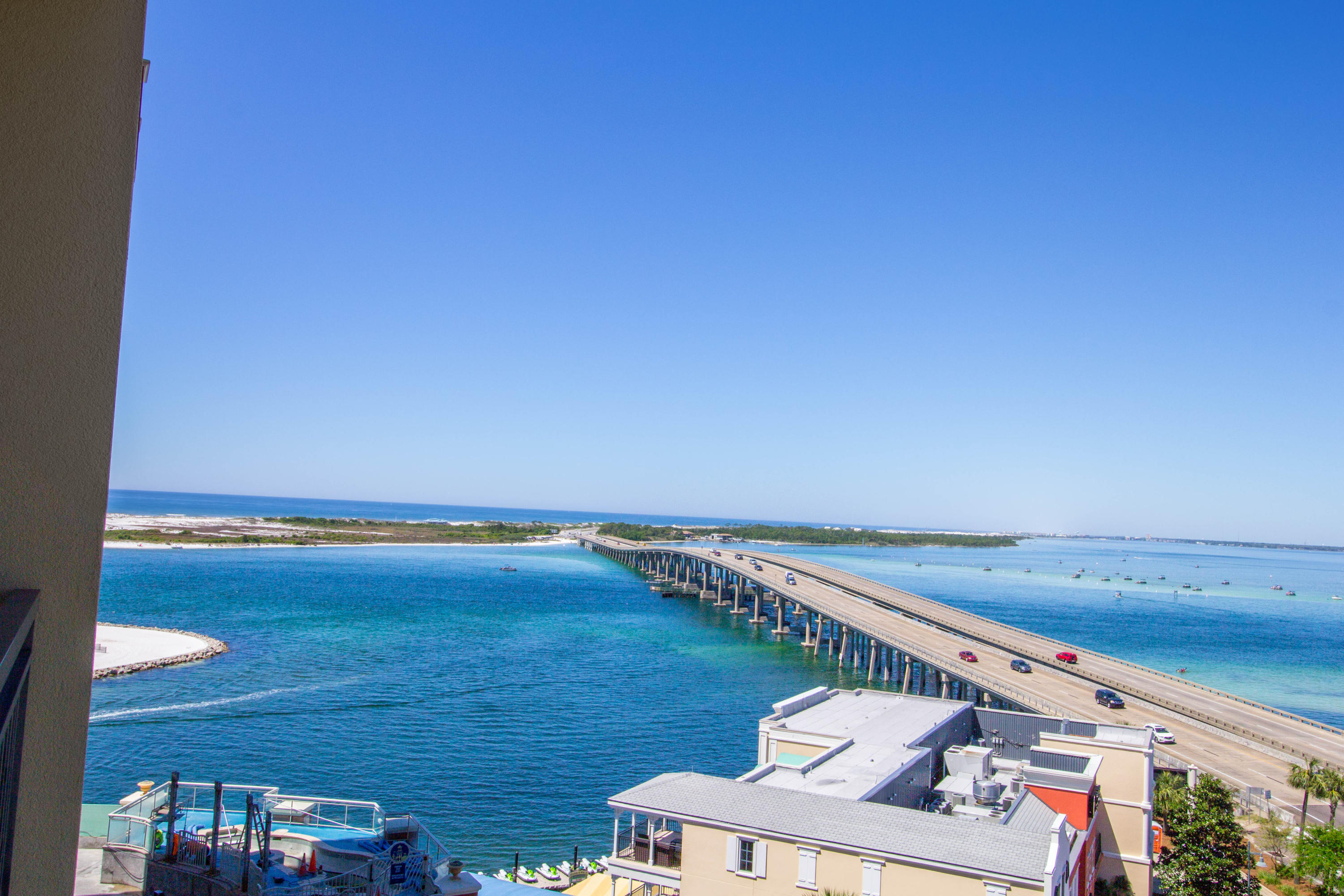 EMERALD GRANDE - Residential