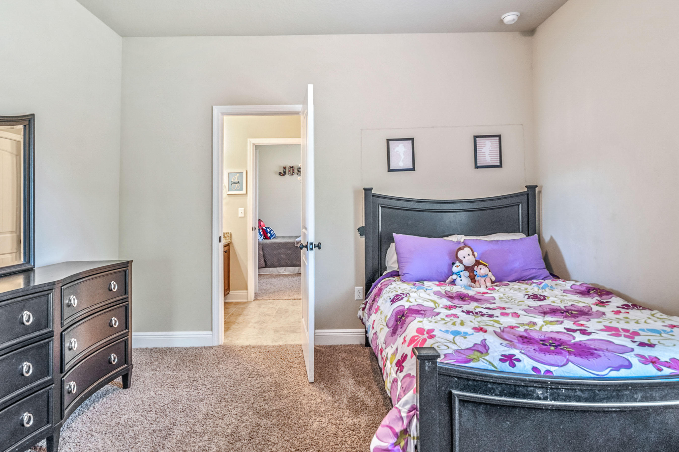 LIBERTY OAKS - Residential