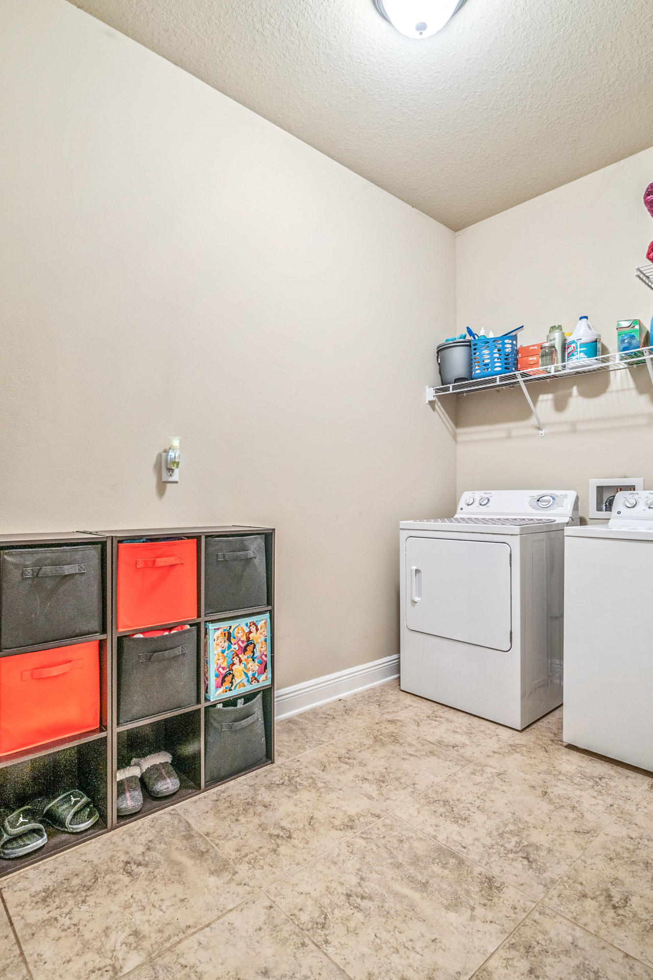 LIBERTY OAKS - Residential