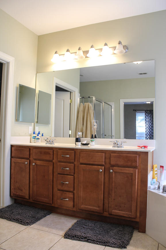 DIAMOND LAKES - Residential